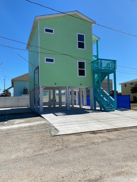 front elevation of the  duplex located on 3624 87th St.