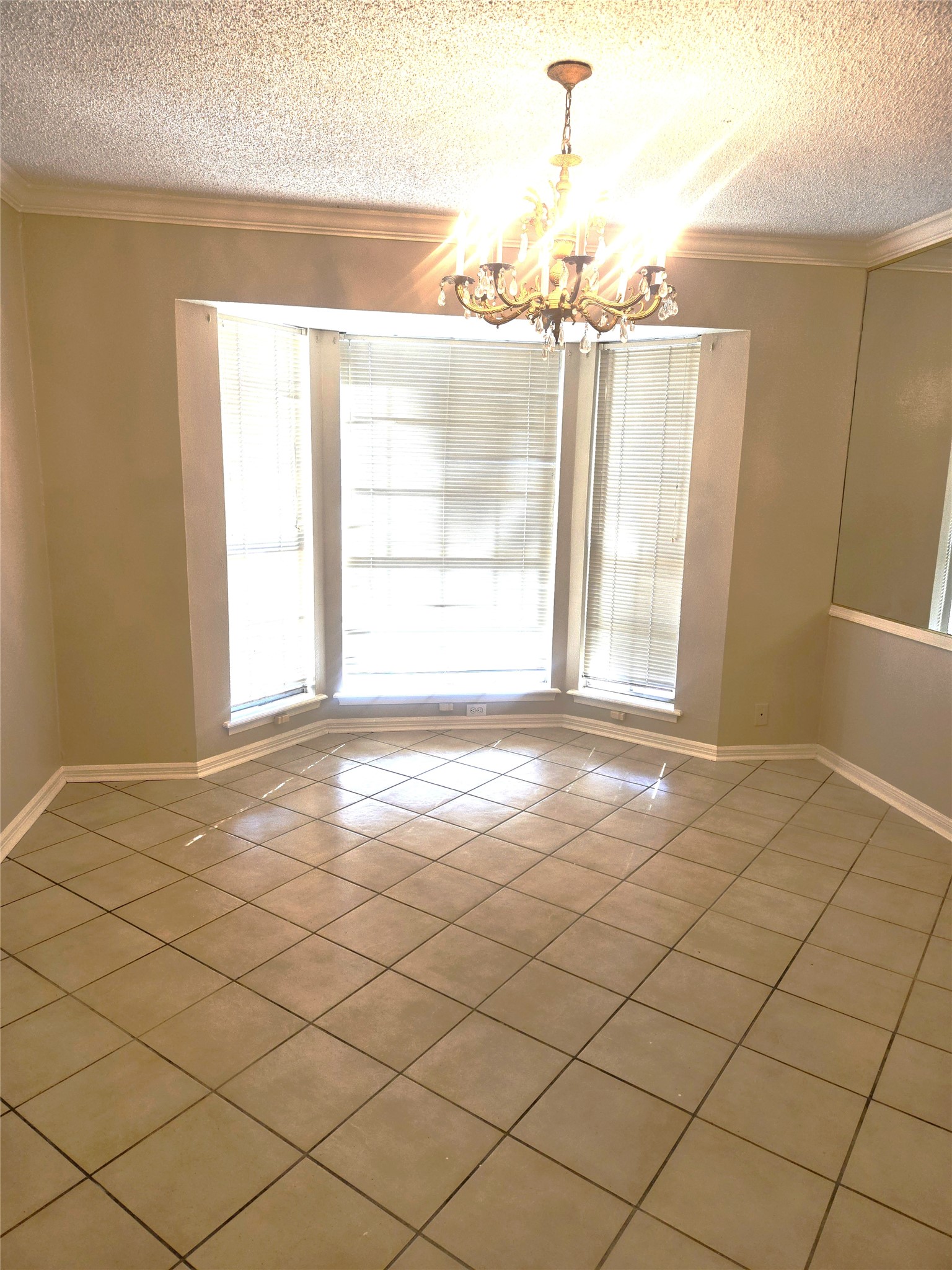 1106 Suwanee Lane, Houston, TX 77090