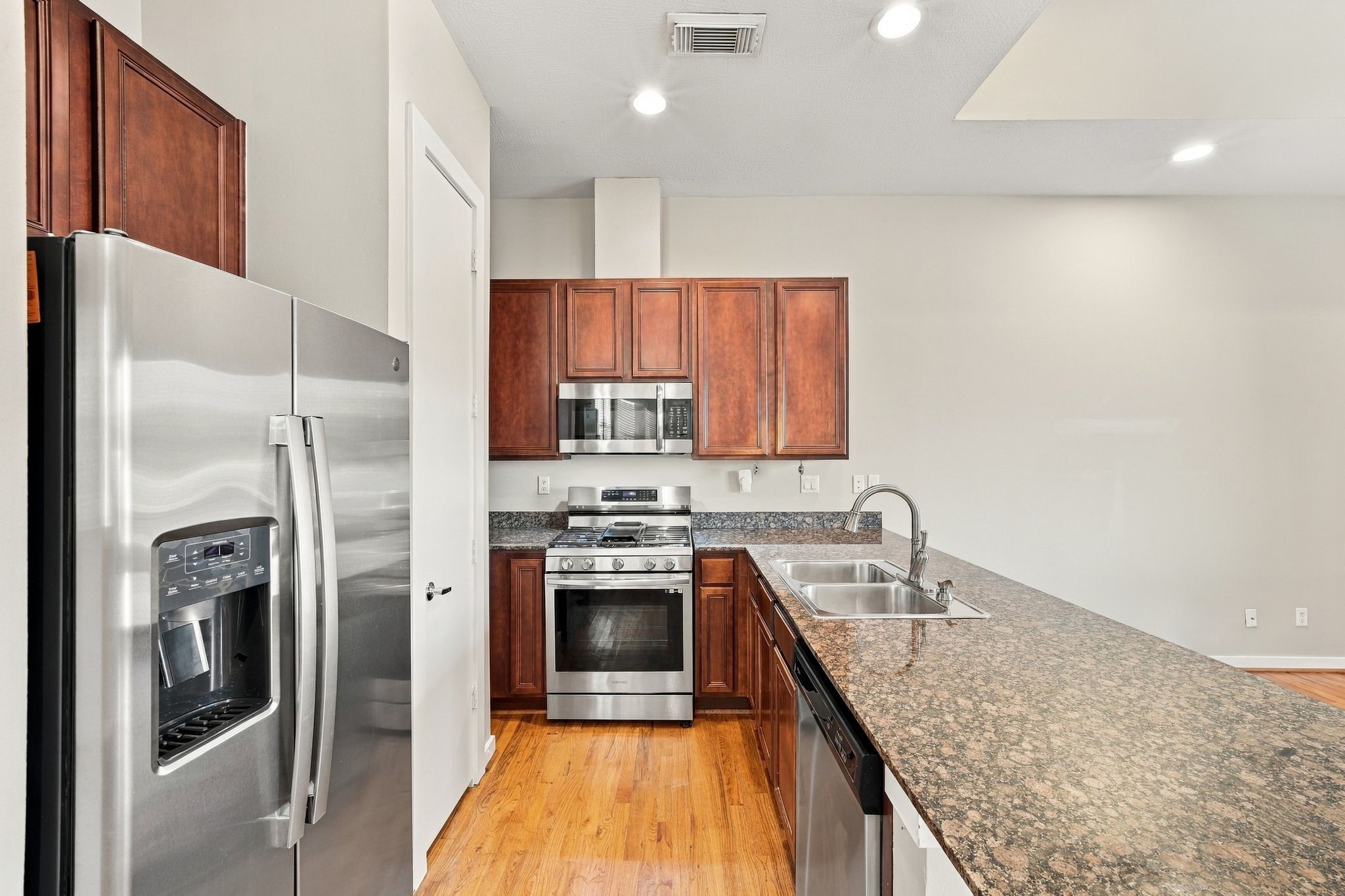 1132 Patterson Street, Houston, TX 77007