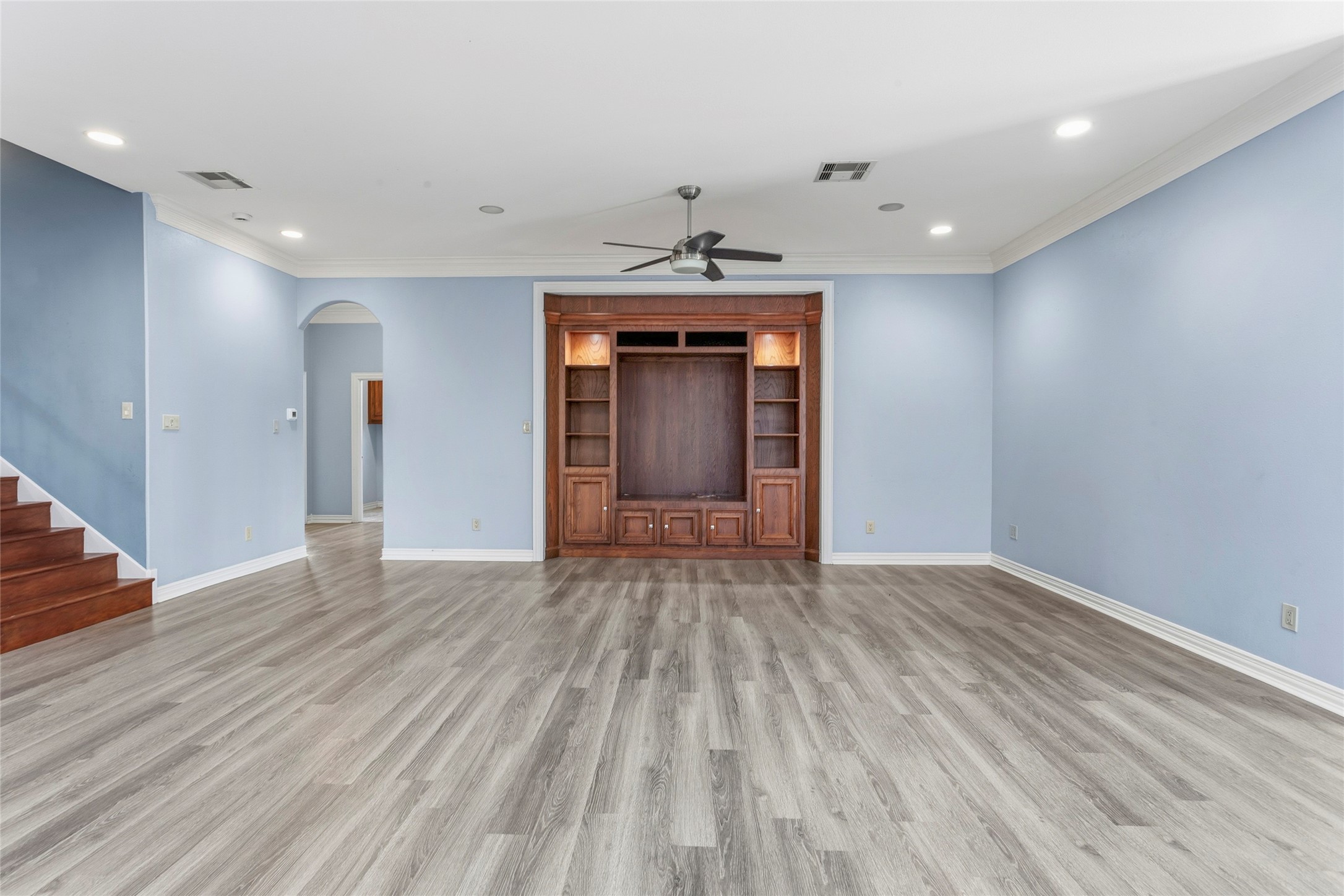 2535 Broadway Street, San Leon, TX 77539 2535 Broadway Street, San Leon, TX 77539