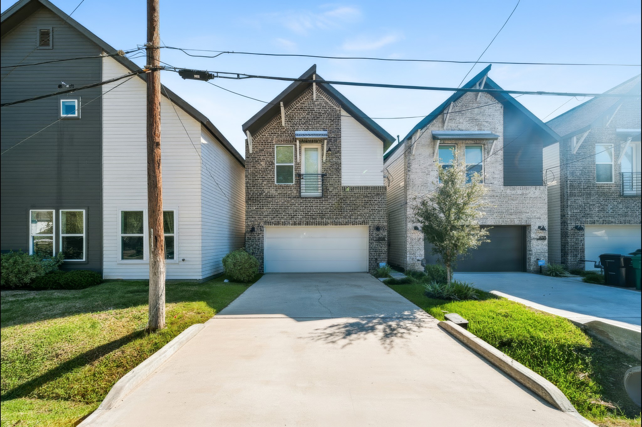 5632 Bertellis Lane, Houston, TX 77091