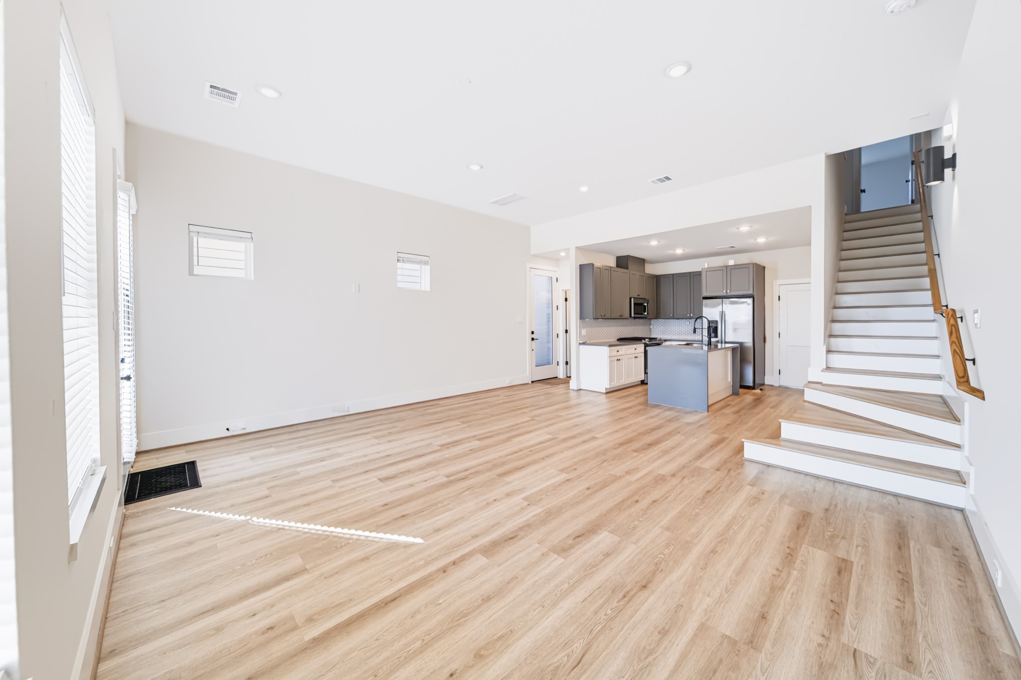 5632 Bertellis Lane, Houston, TX 77091