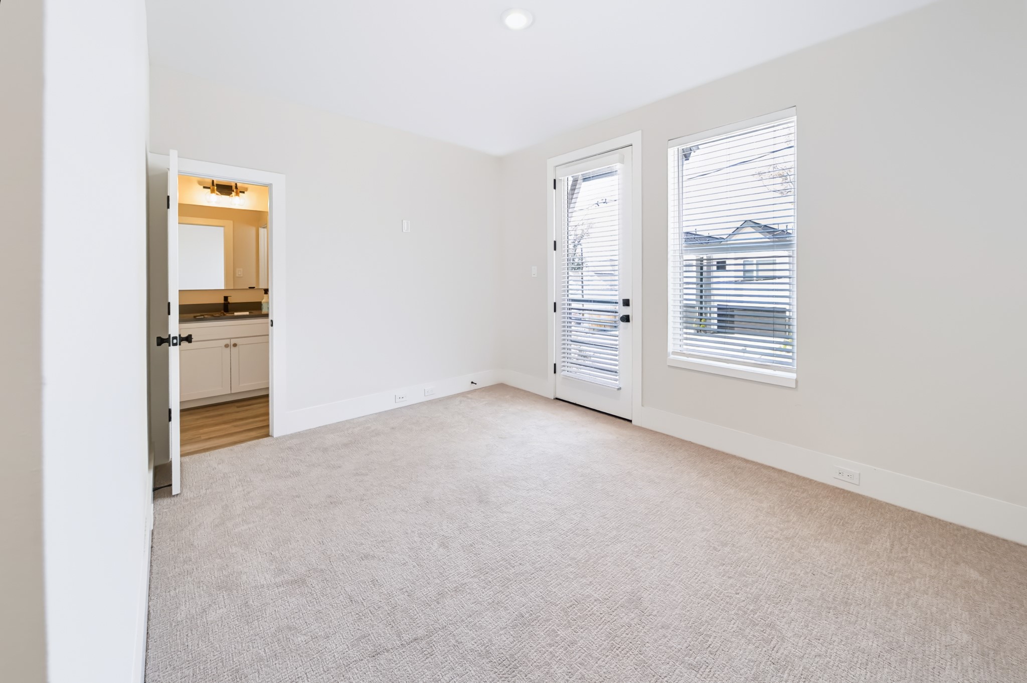 5632 Bertellis Lane, Houston, TX 77091