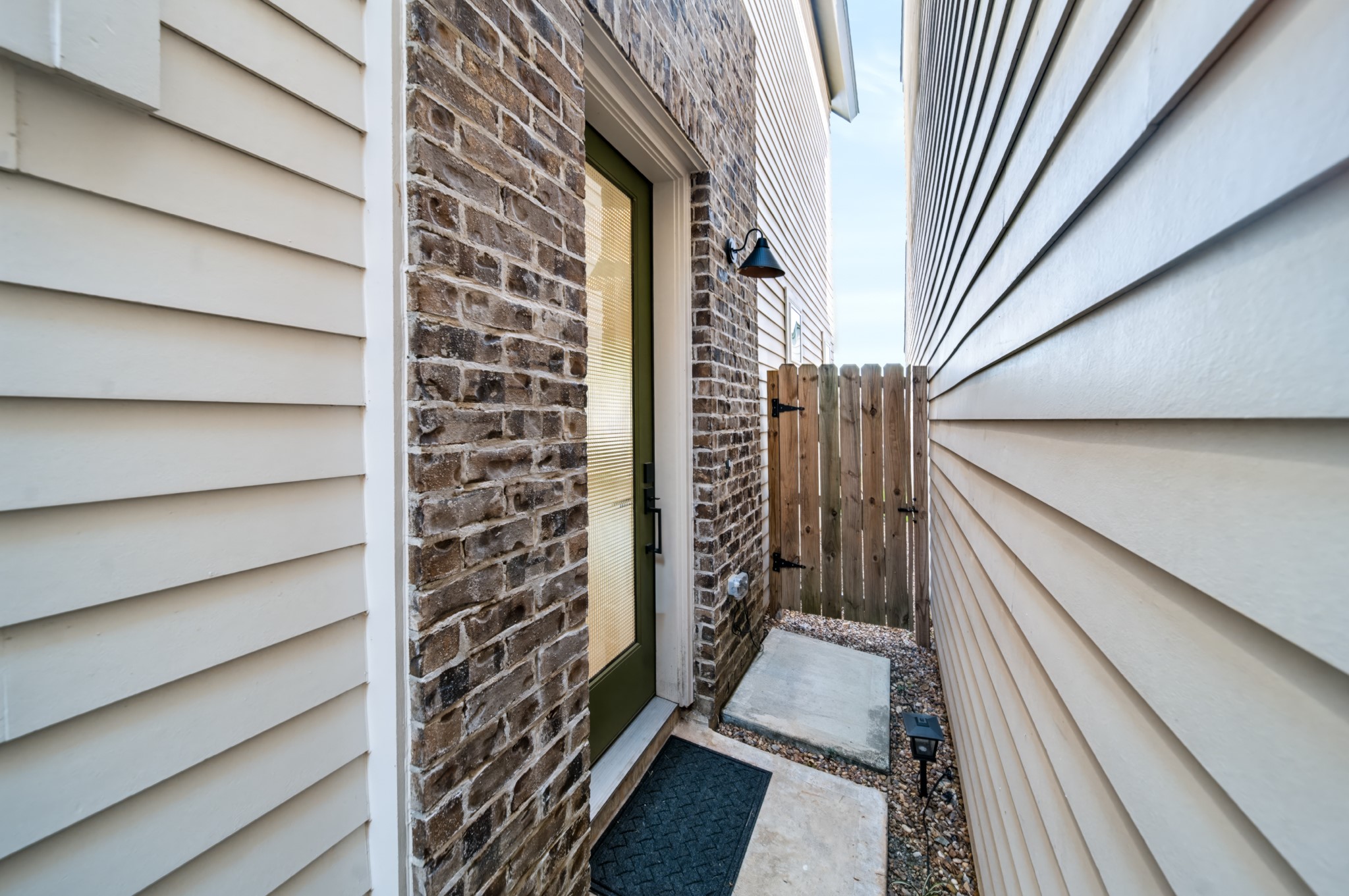 5632 Bertellis Lane, Houston, TX 77091