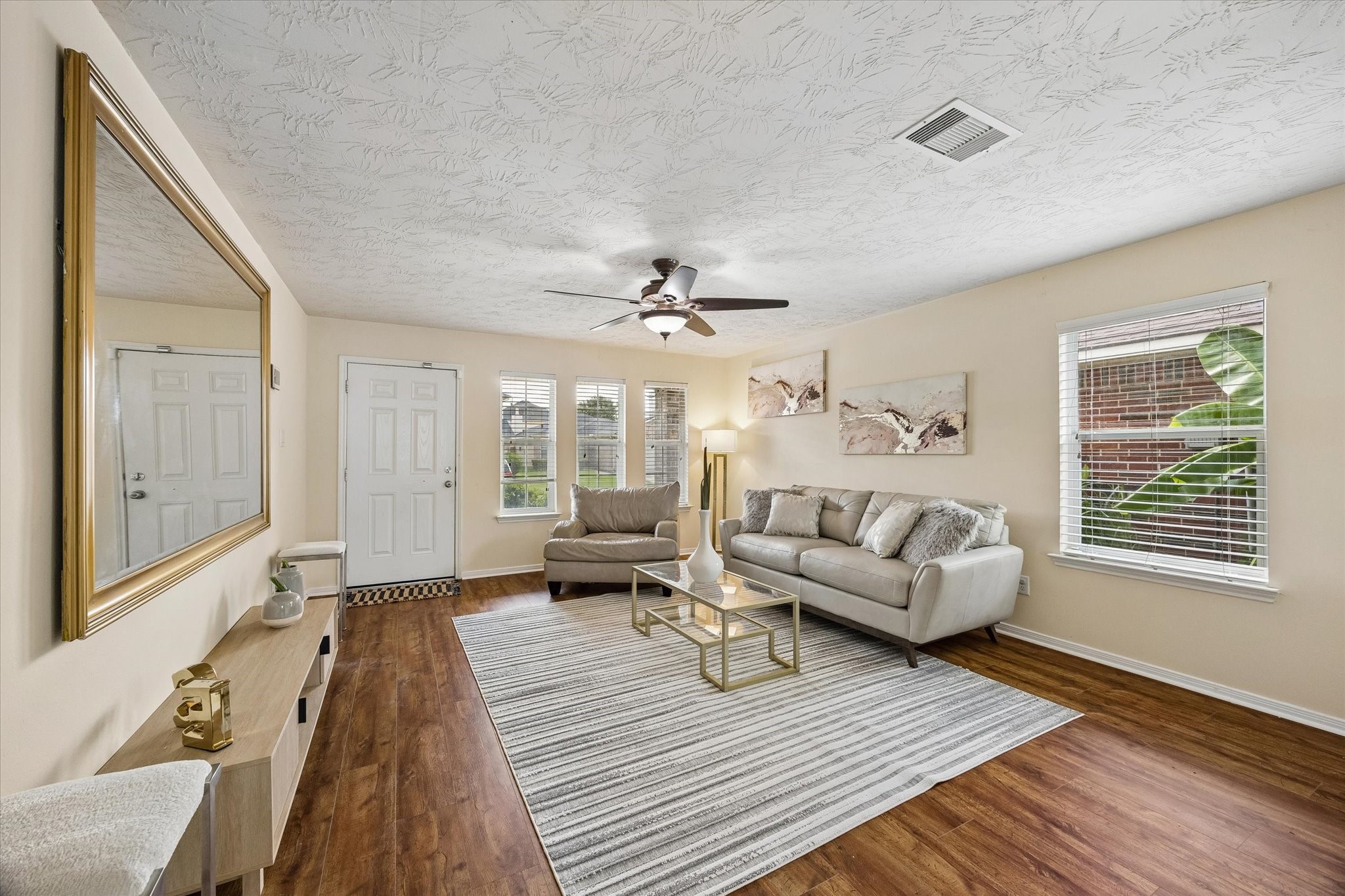 2130 Summit Meadow Drive, Houston, TX 77489 2130 Summit Meadow Drive, Houston, TX 77489