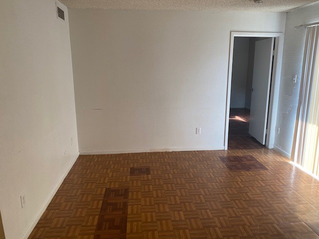 Den area