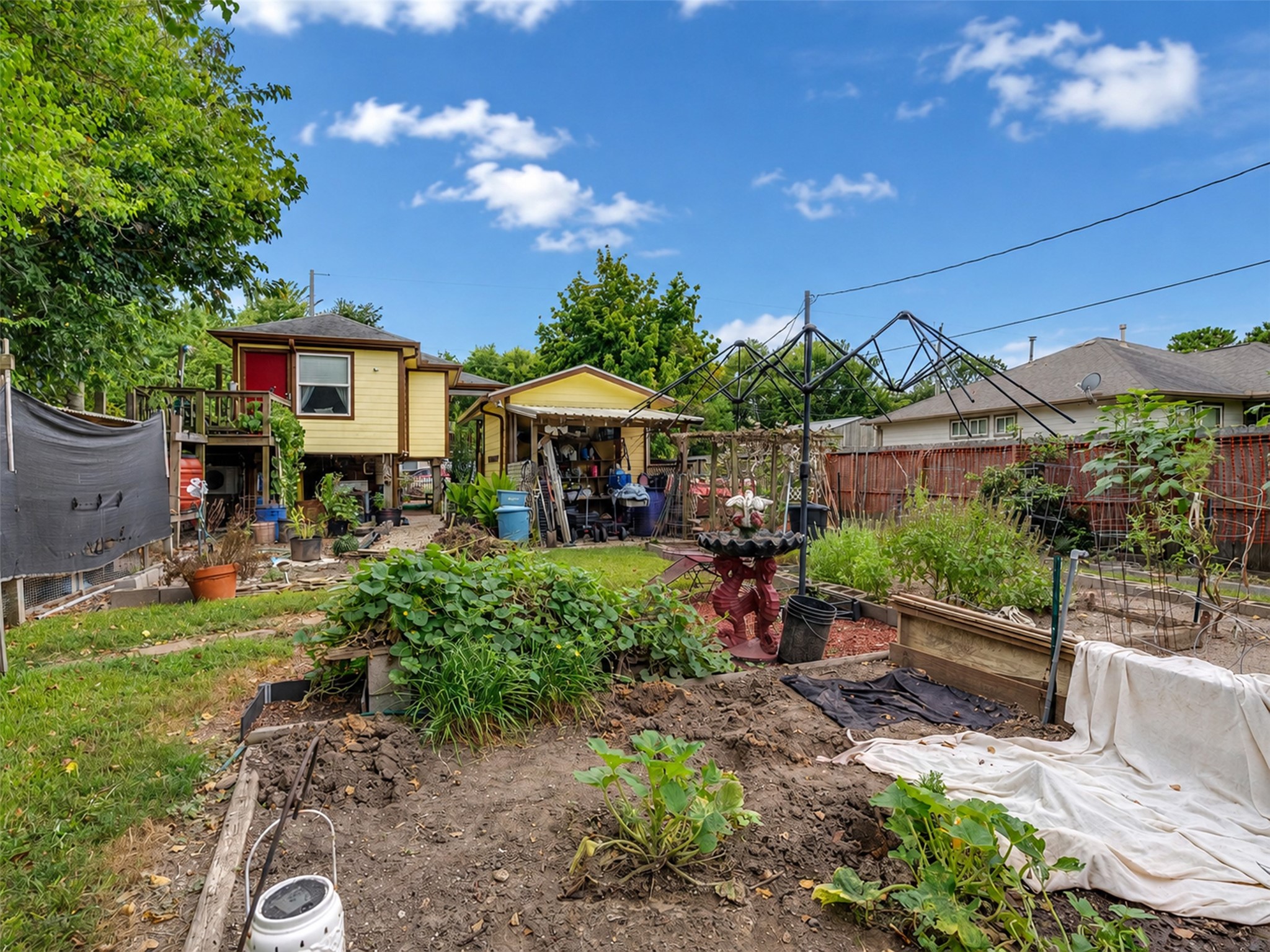 2616 Avenue H, Dickinson, TX 77539