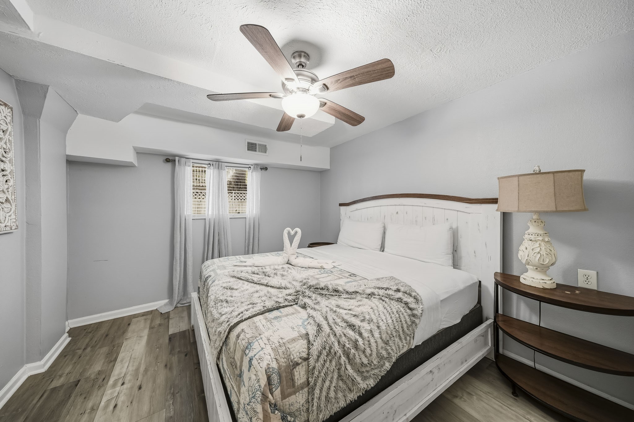 2511 Bernardo De Galvez Avenue, Galveston, TX 77550
