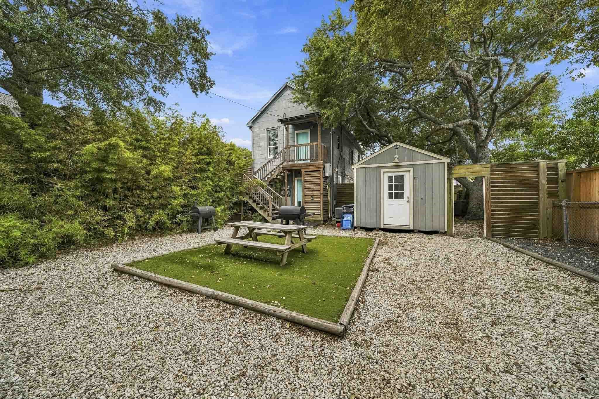 Courtyard in between facing front house
