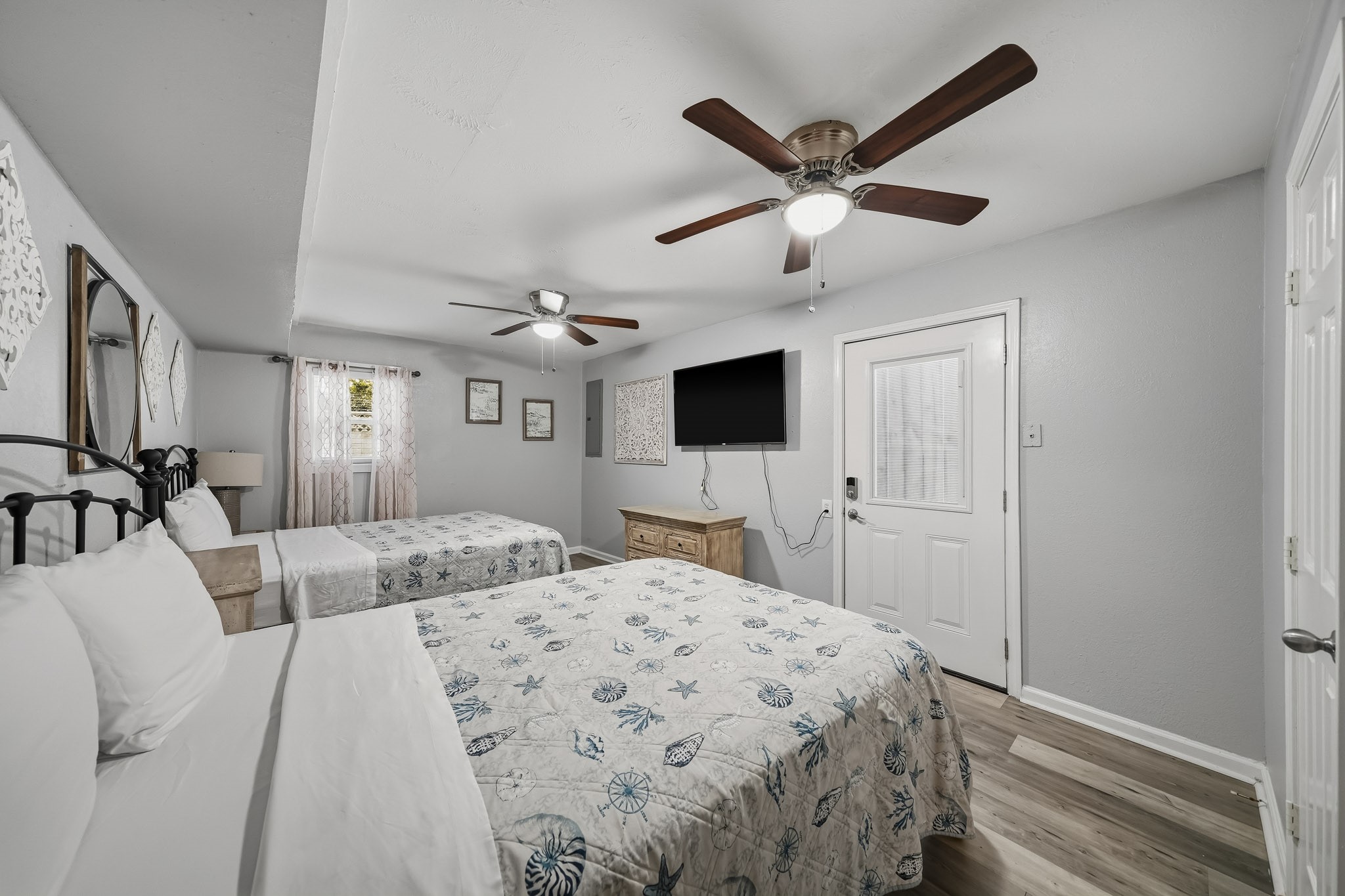 2511 Bernardo De Galvez Avenue, Galveston, TX 77550