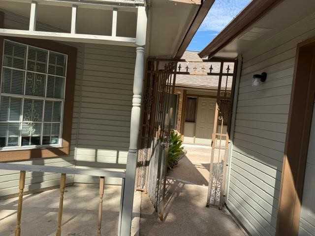12010 Greenglade, Houston, TX 77099