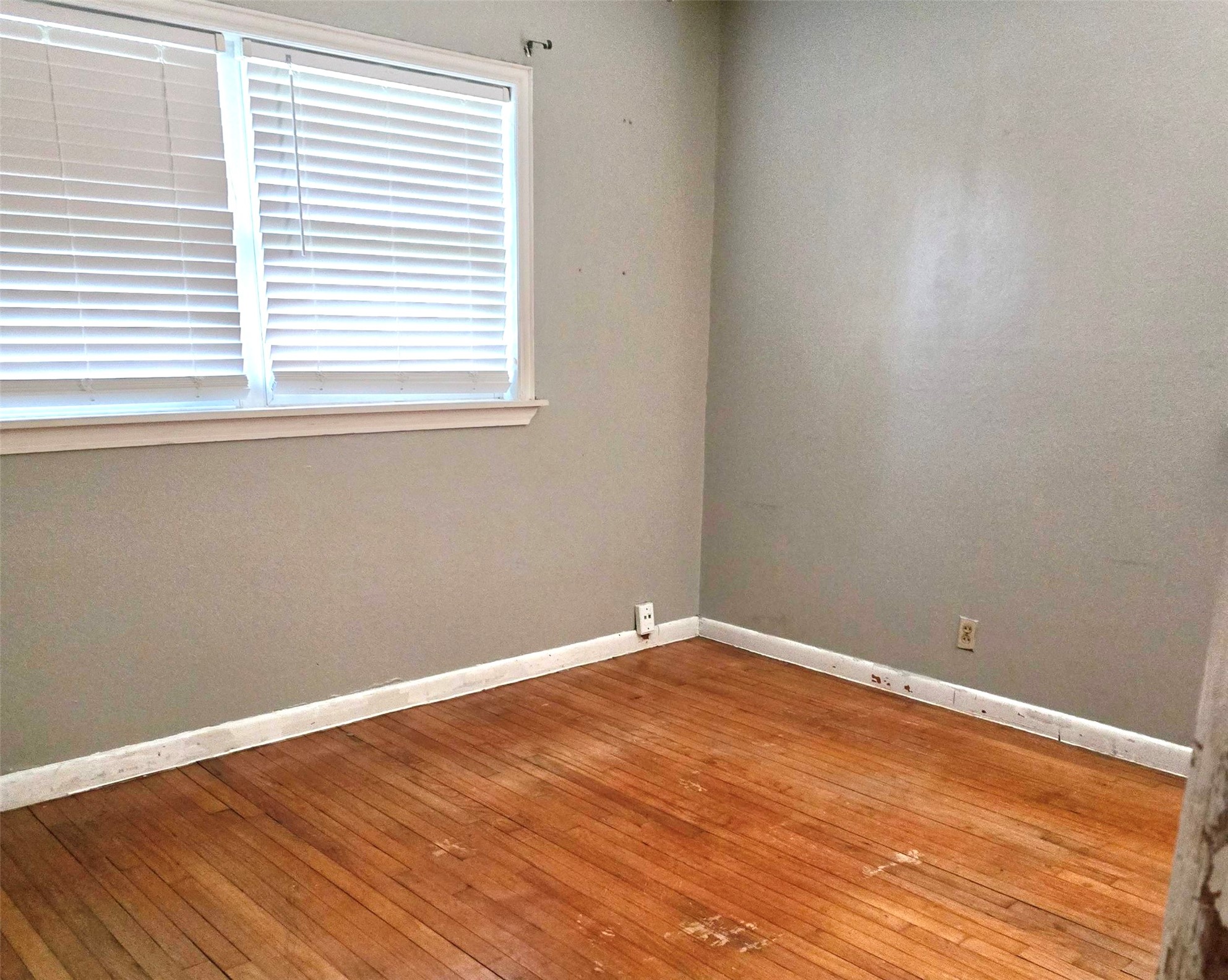 1802 14th Avenue N, Texas City, TX 77590