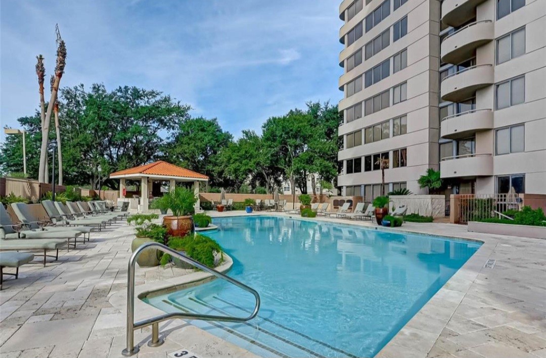 3525 Sage Road, #1415, Houston, TX 77056