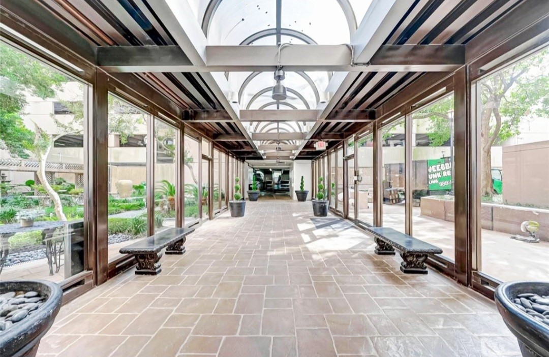 3525 Sage Road, #1415, Houston, TX 77056