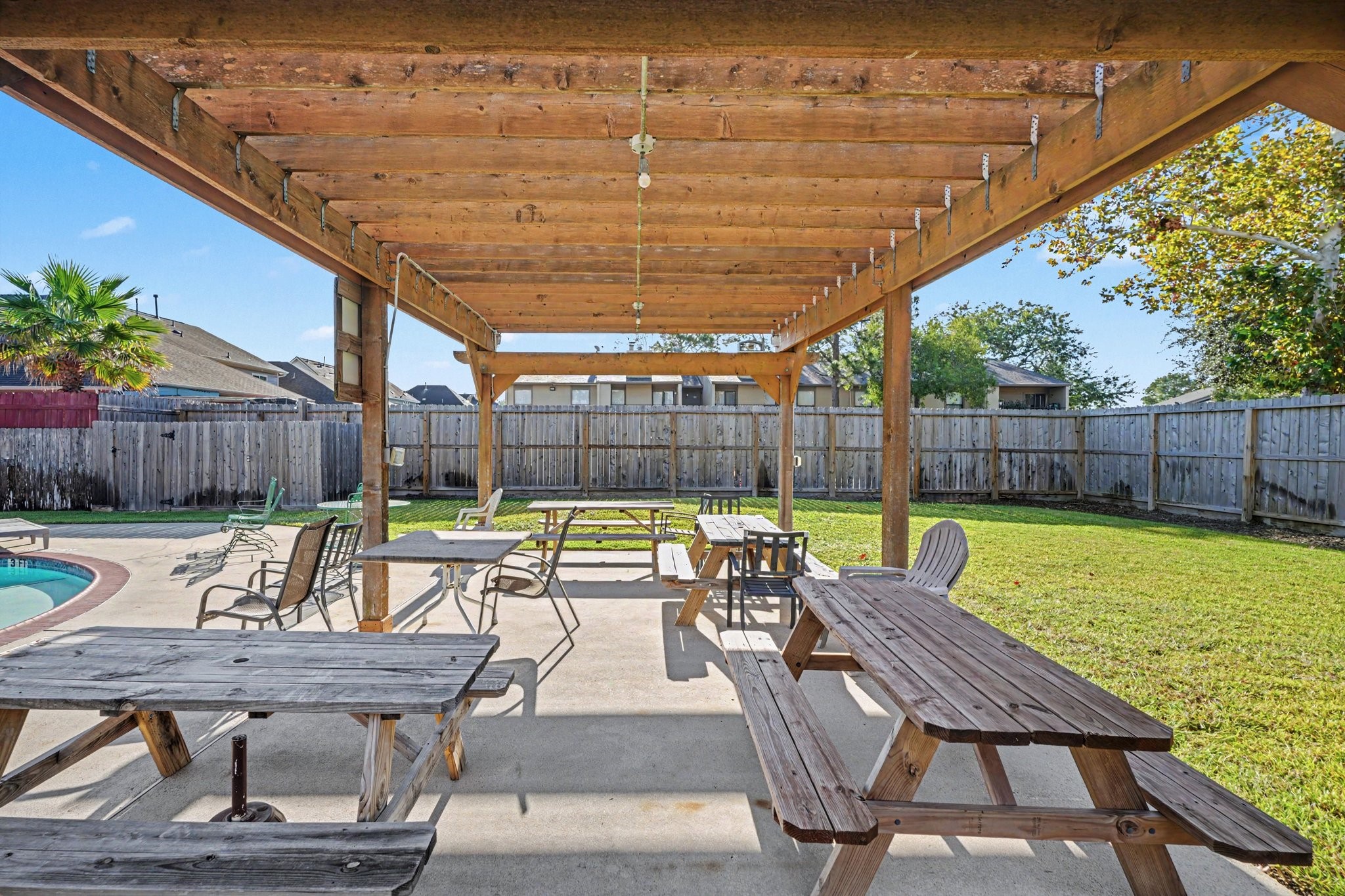 Picnic area near the pool