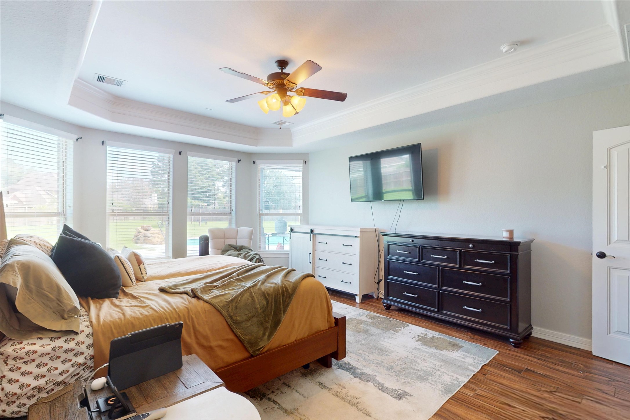 Primary bedroom, second view
