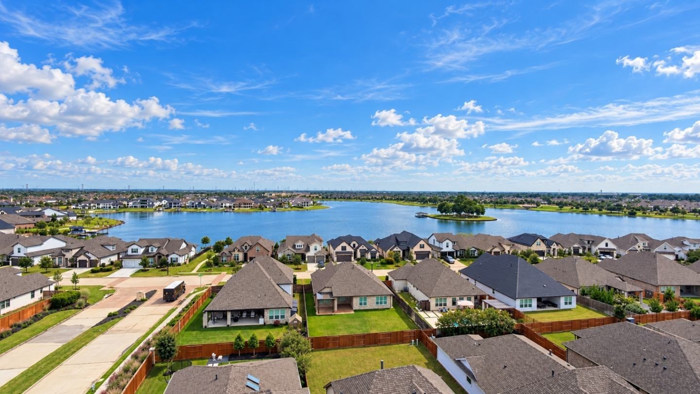 Nestled in the heart of the sought-after Towne Lake master-planned community, this prime location places you right near picturesque lakes, scenic walking trails, and resort-style amenities.