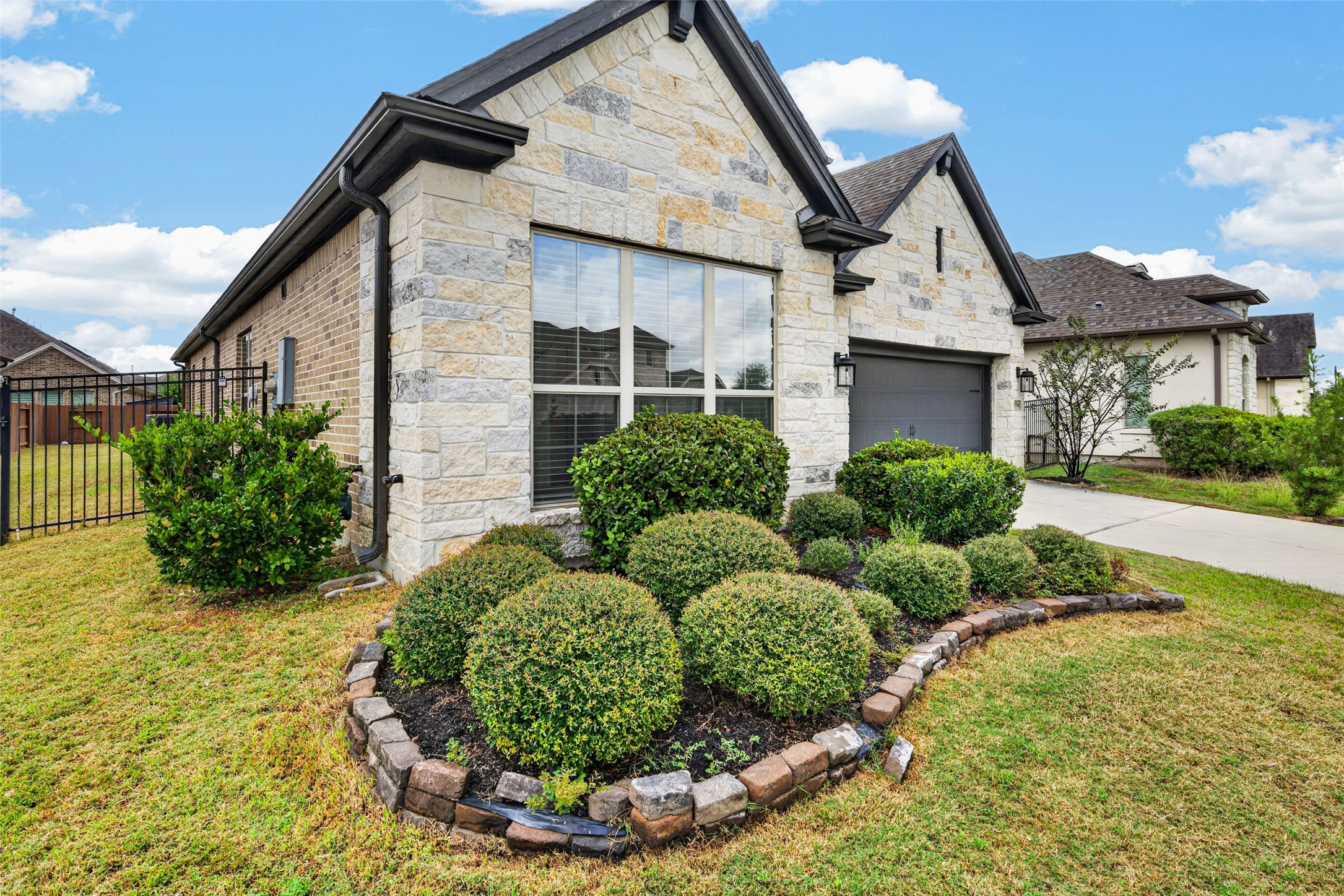 This warm, well-maintained exterior instantly makes you feel right at home from the moment you pull into the driveway.