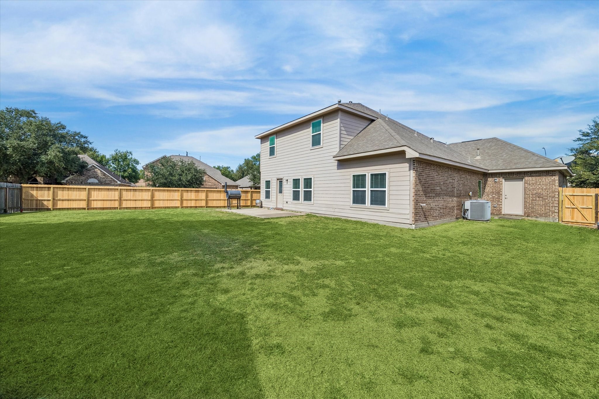 210 Chestnut Street, Baytown, TX 77520