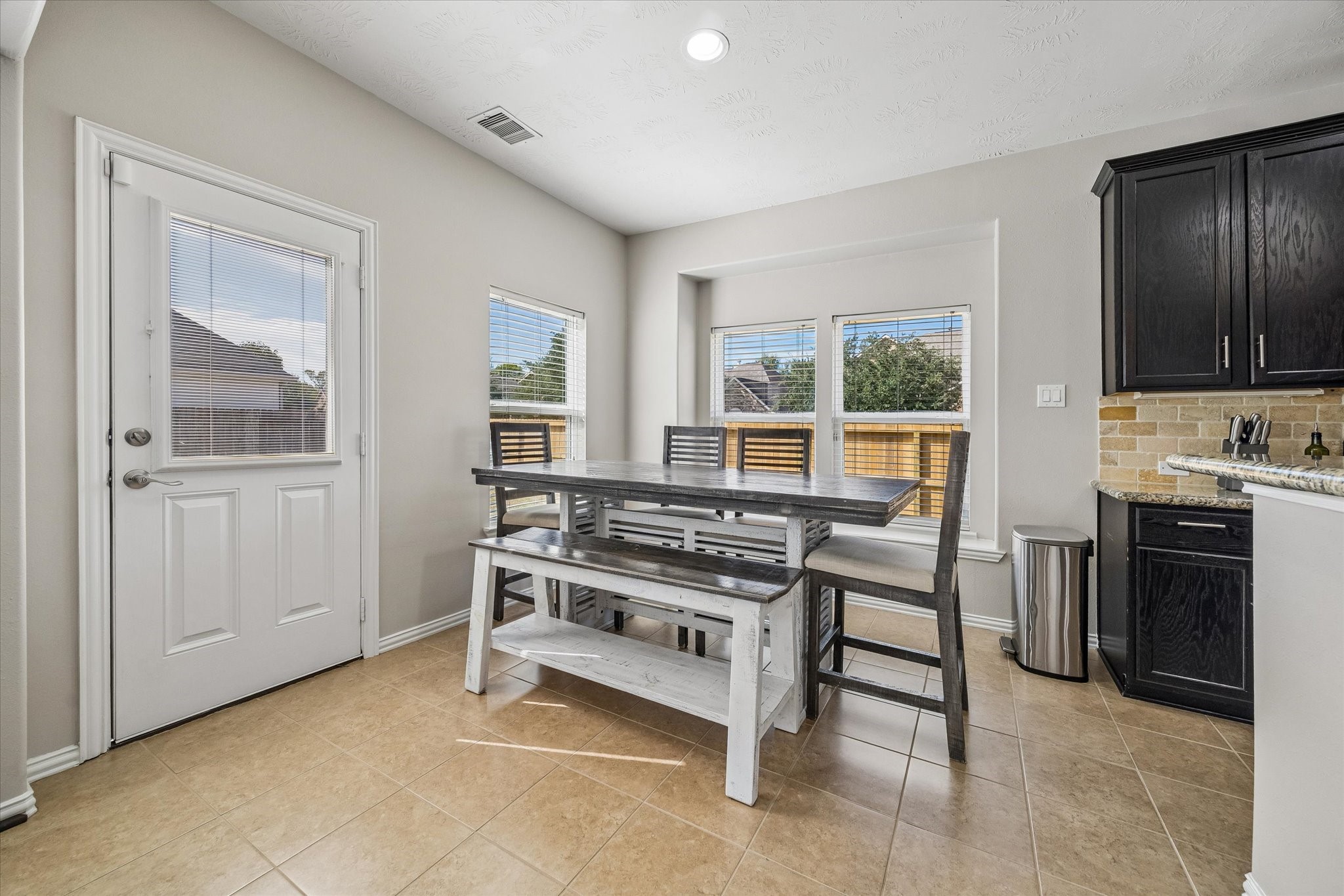 210 Chestnut Street, Baytown, TX 77520