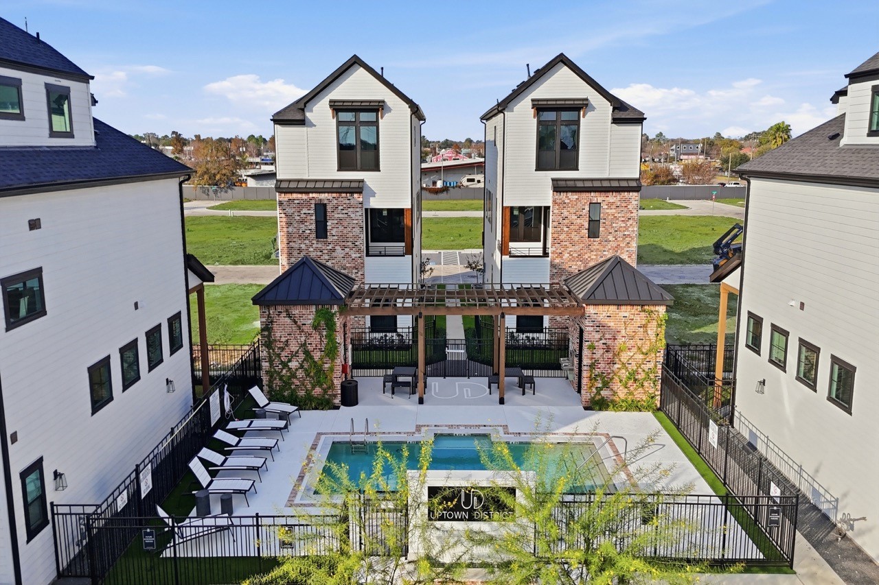 9211 Washington Heights Street, Houston, TX 77063