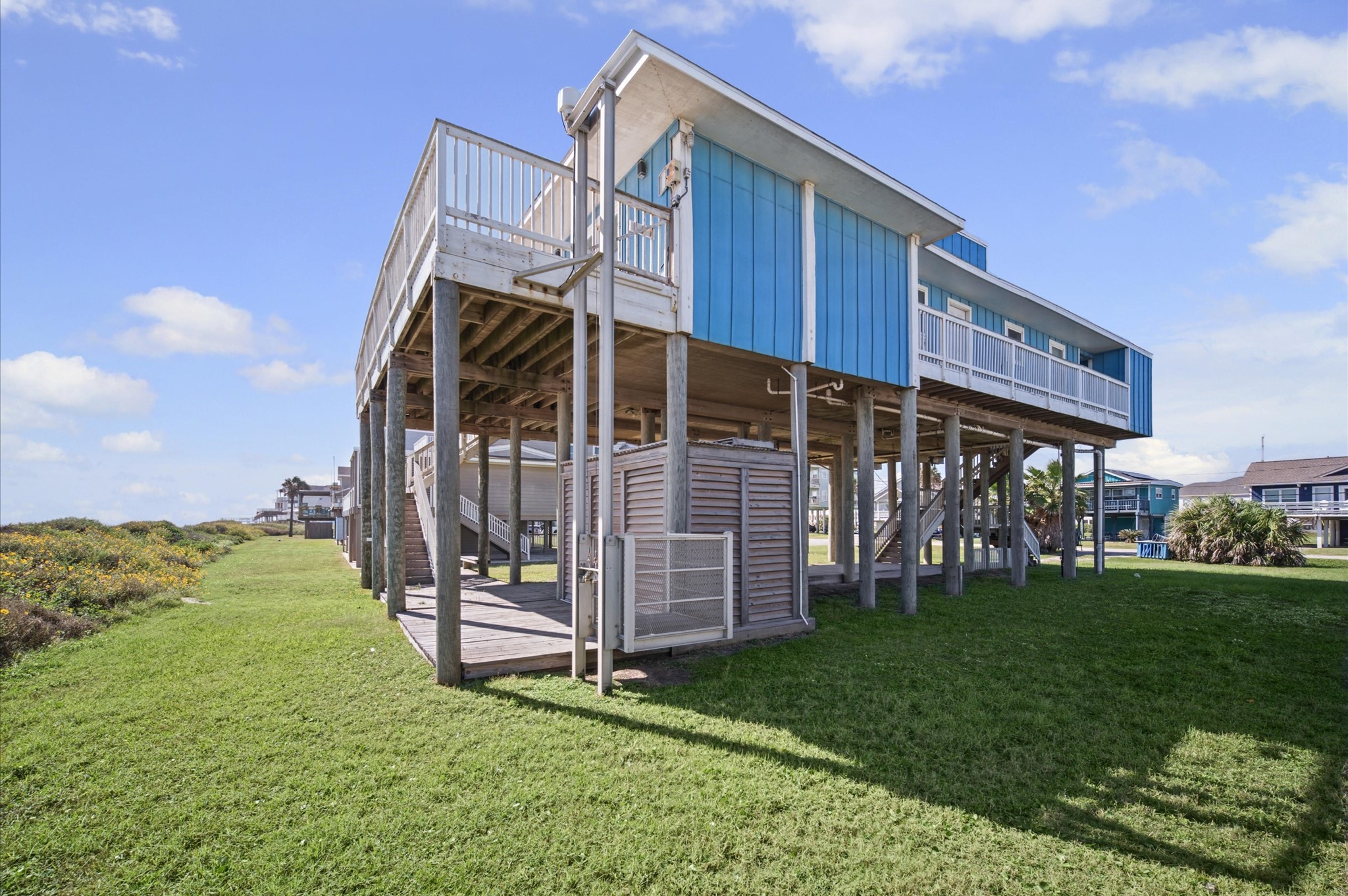 16627 Jamaica Beach Road, Galveston, TX 77554