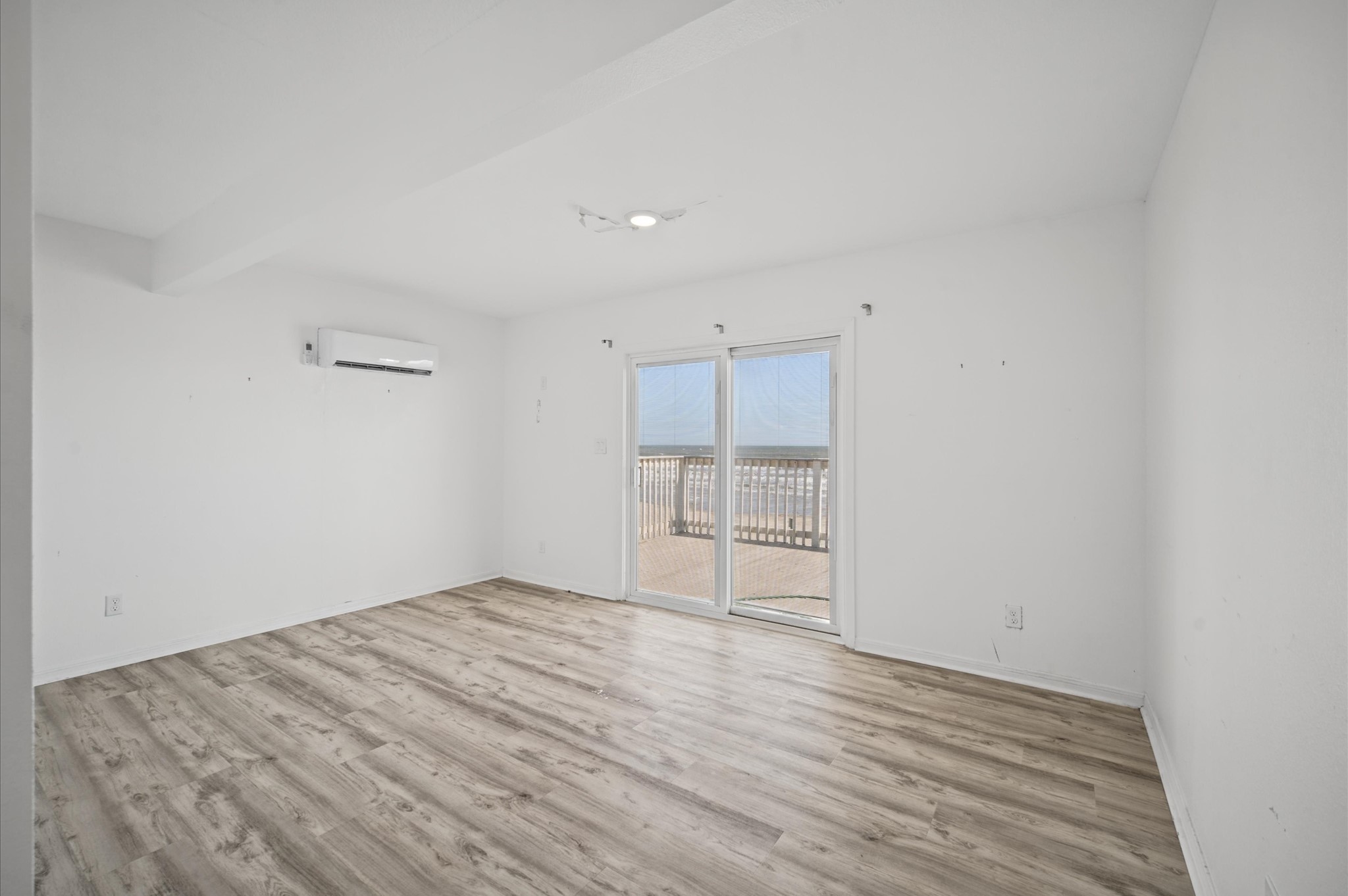 16627 Jamaica Beach Road, Galveston, TX 77554
