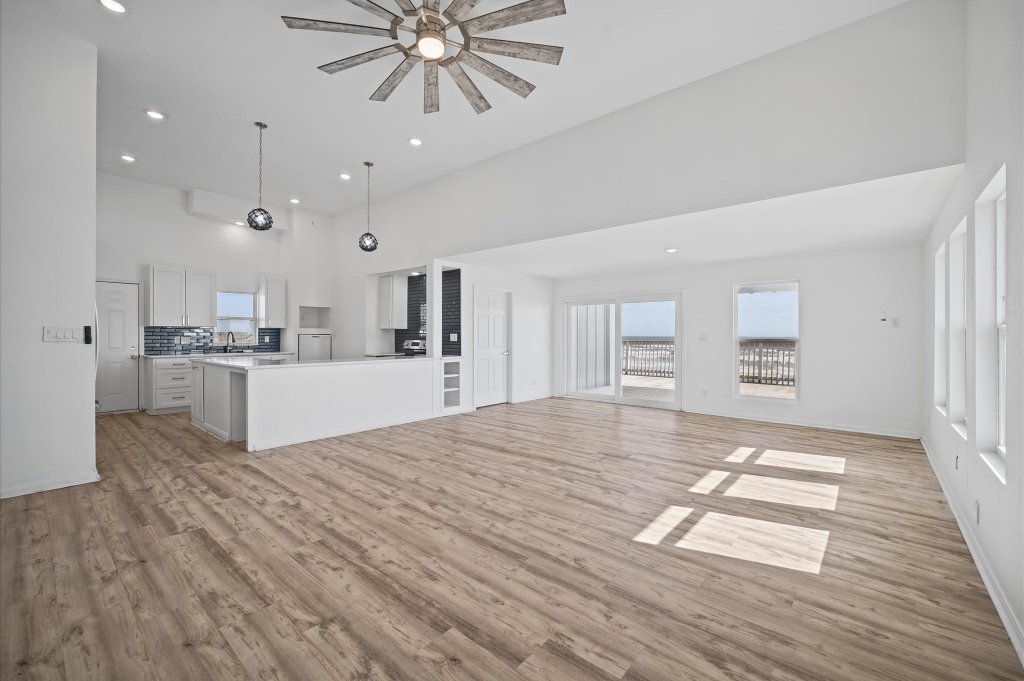 16627 Jamaica Beach Road, Galveston, TX 77554