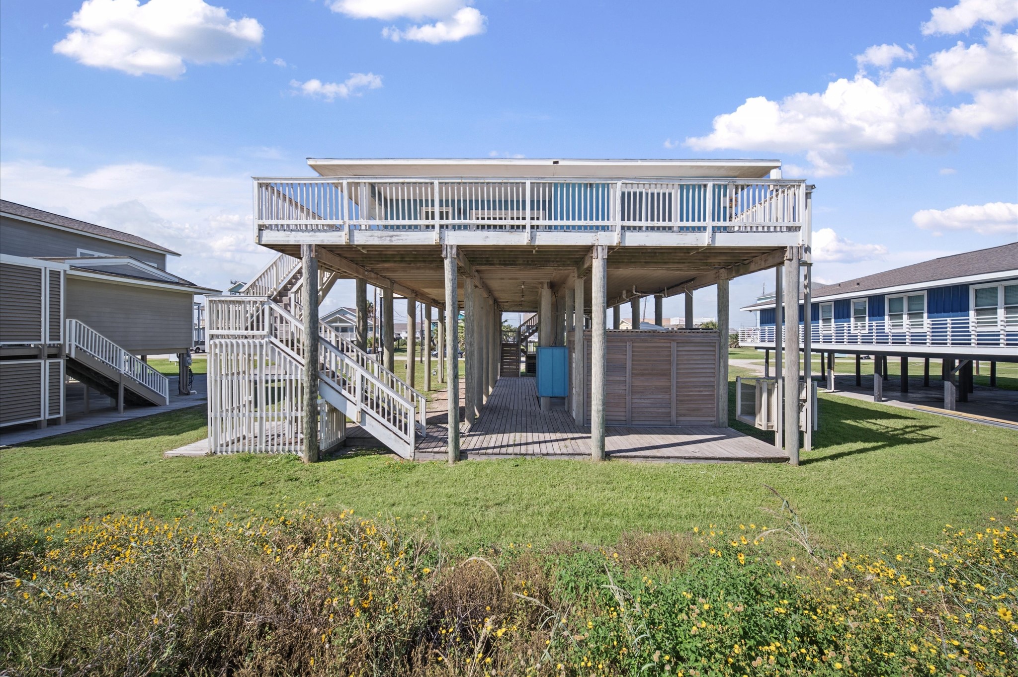 16627 Jamaica Beach Road, Galveston, TX 77554