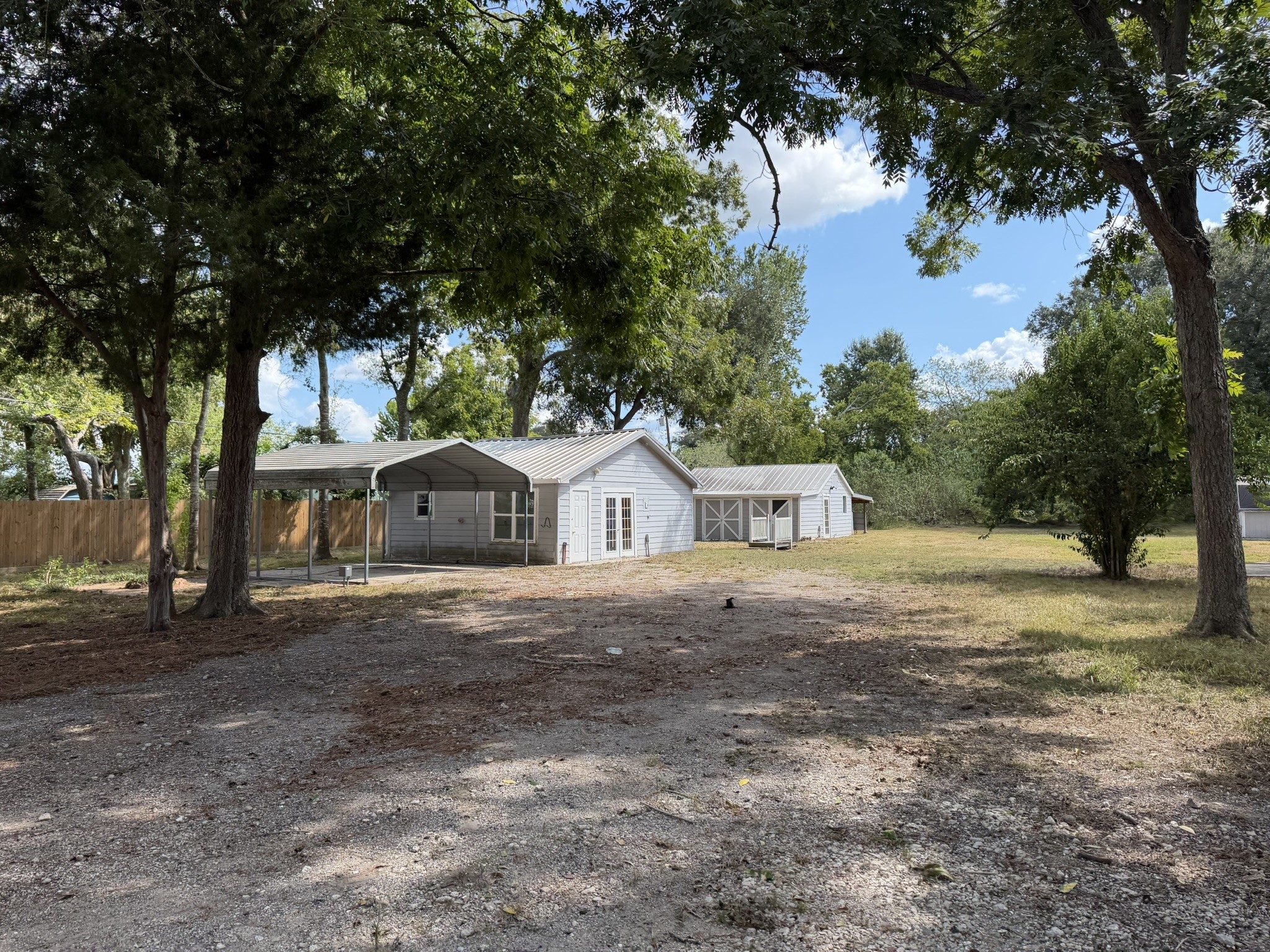 804 Tovrea Road, Alvin, TX 77511 804 Tovrea Road, Alvin, TX 77511