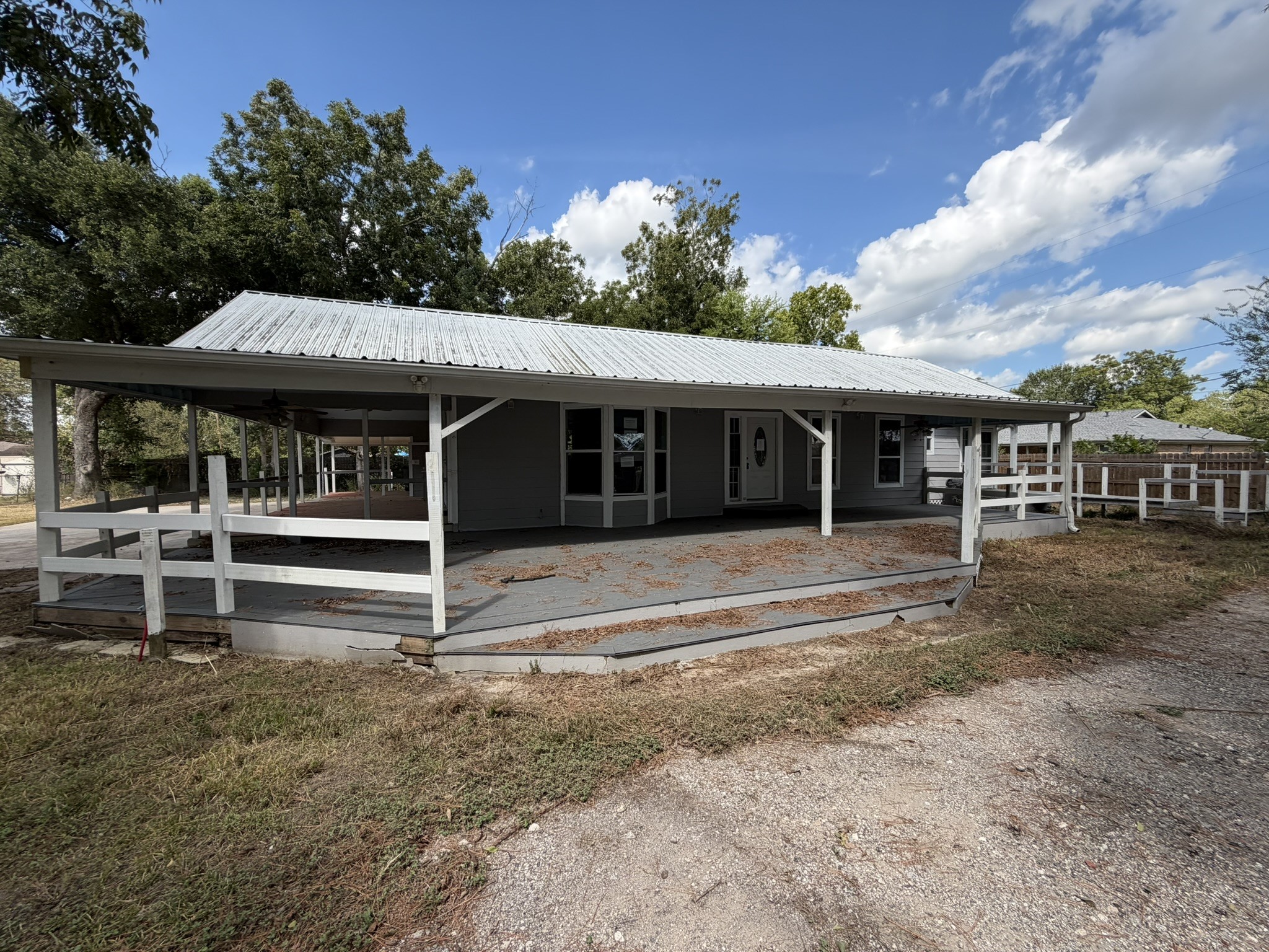 804 Tovrea Road, Alvin, TX 77511 804 Tovrea Road, Alvin, TX 77511