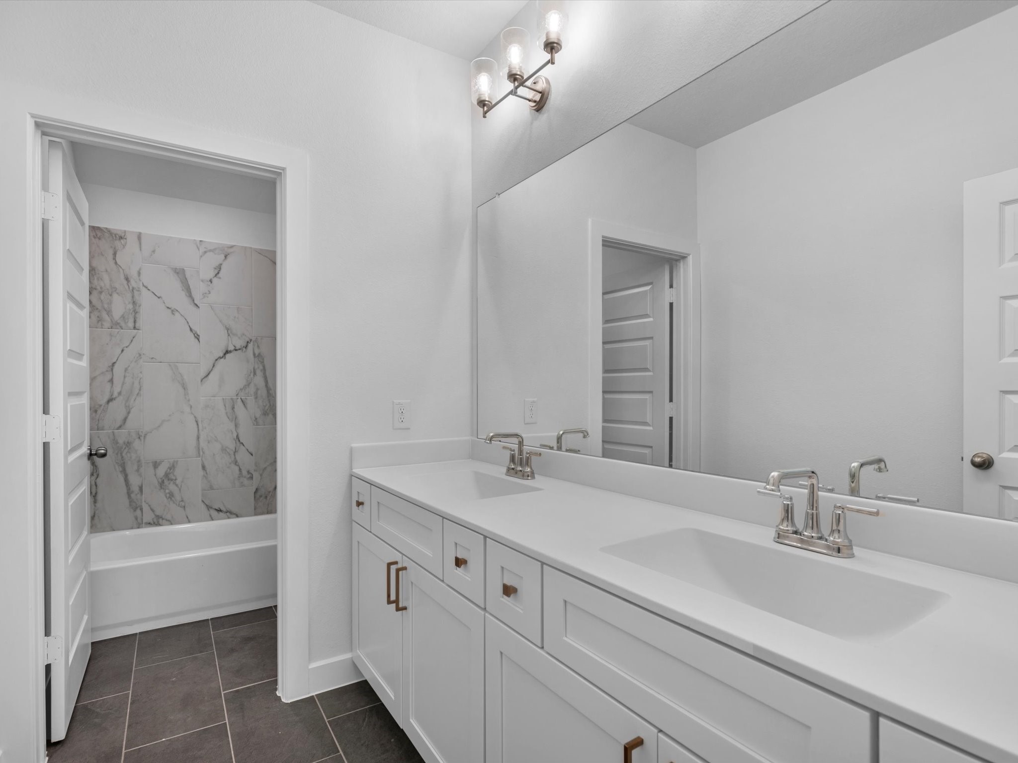 1131 Village Falls Drive, Missouri City, TX 77459
