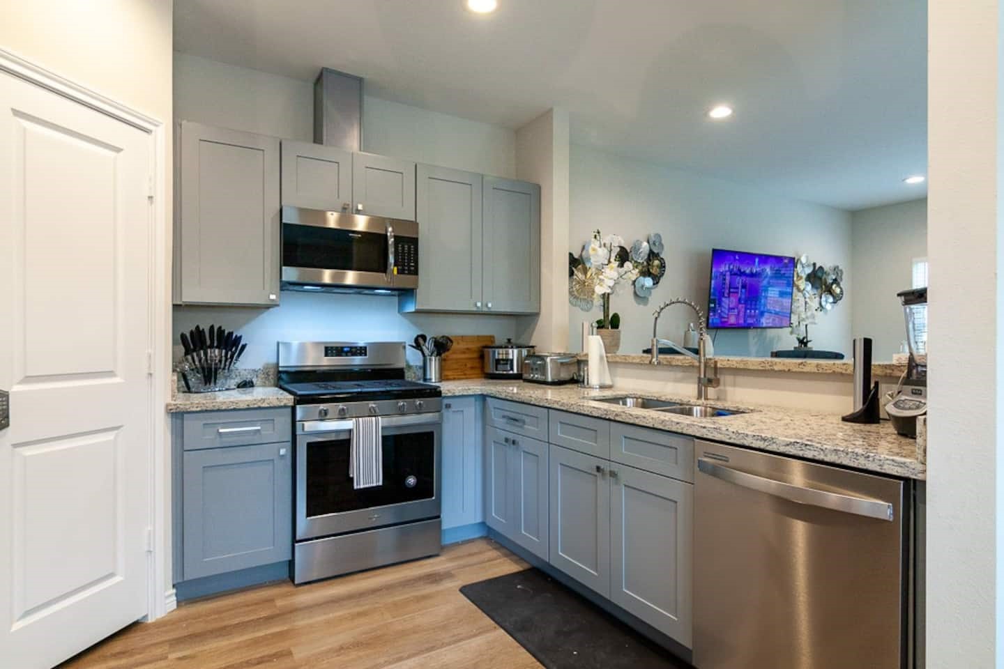 7134 Eastwood Street, #A, Houston, TX 77021