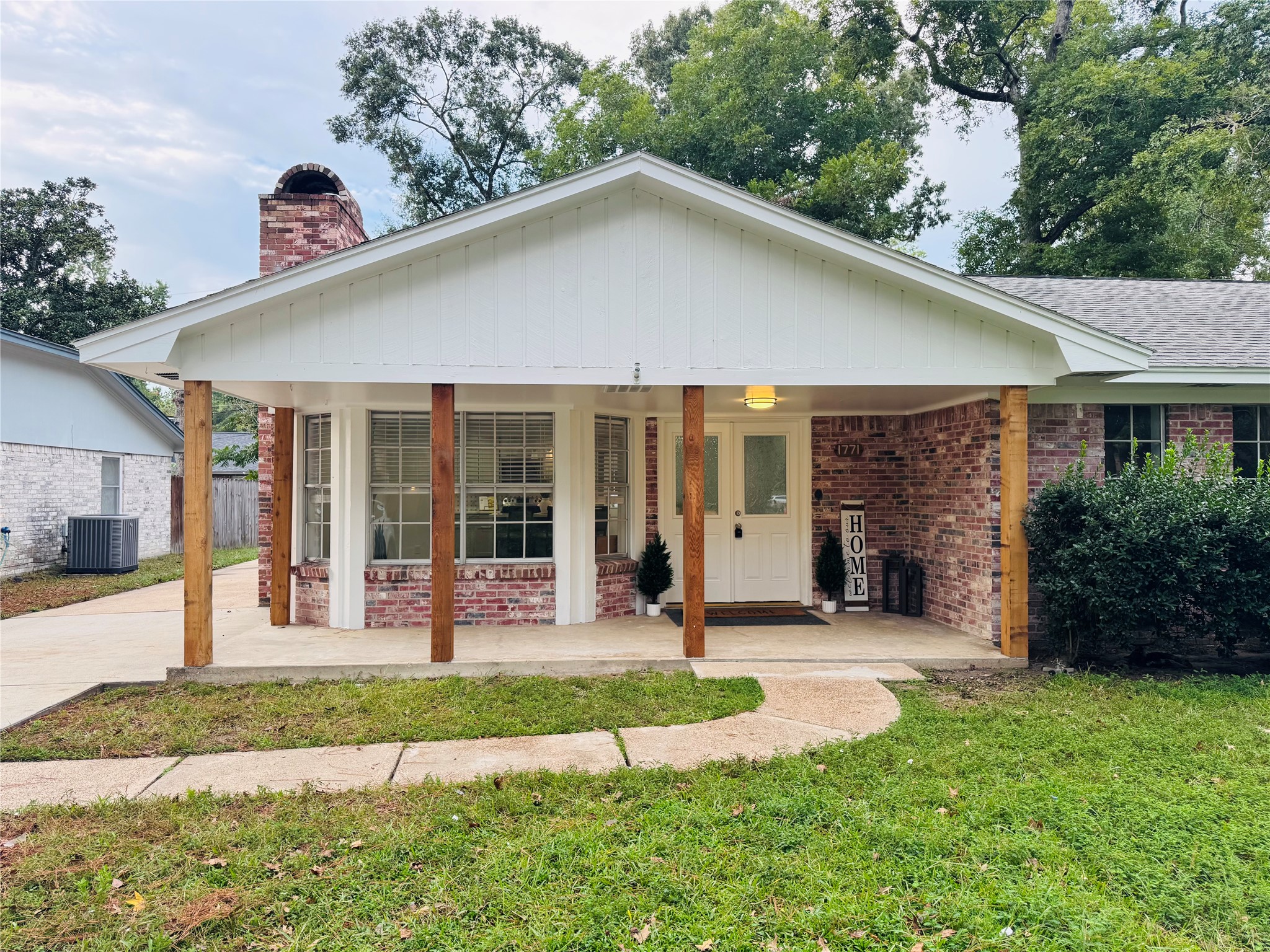 1771 Woodway Drive, Woodbranch, TX 77357