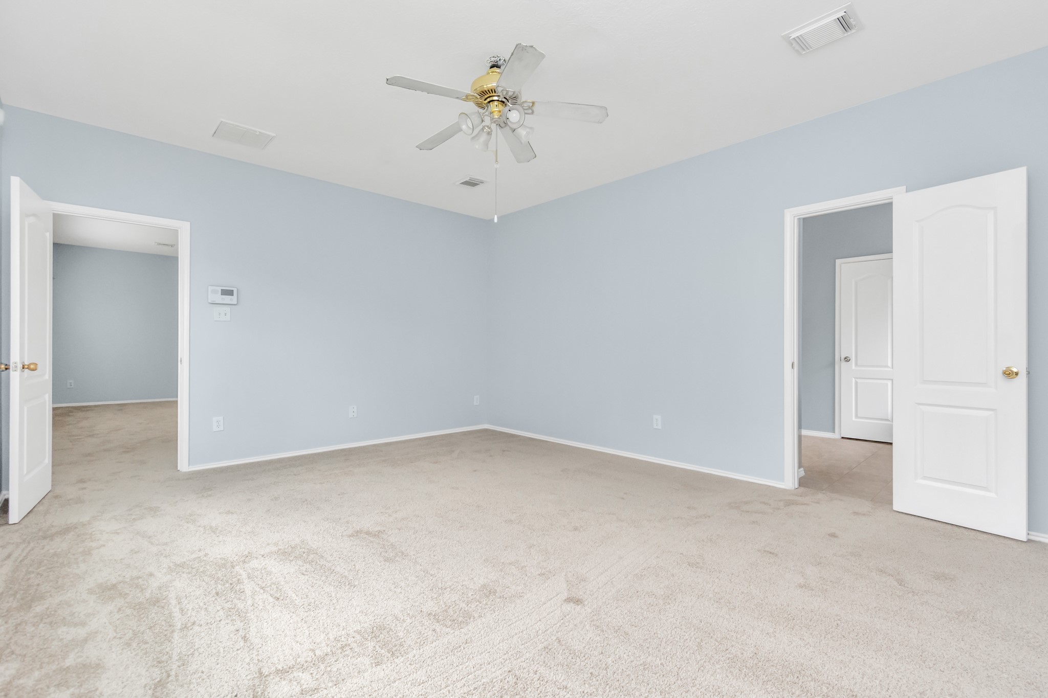2921 Meridian Bay Lane, Dickinson, TX 77539