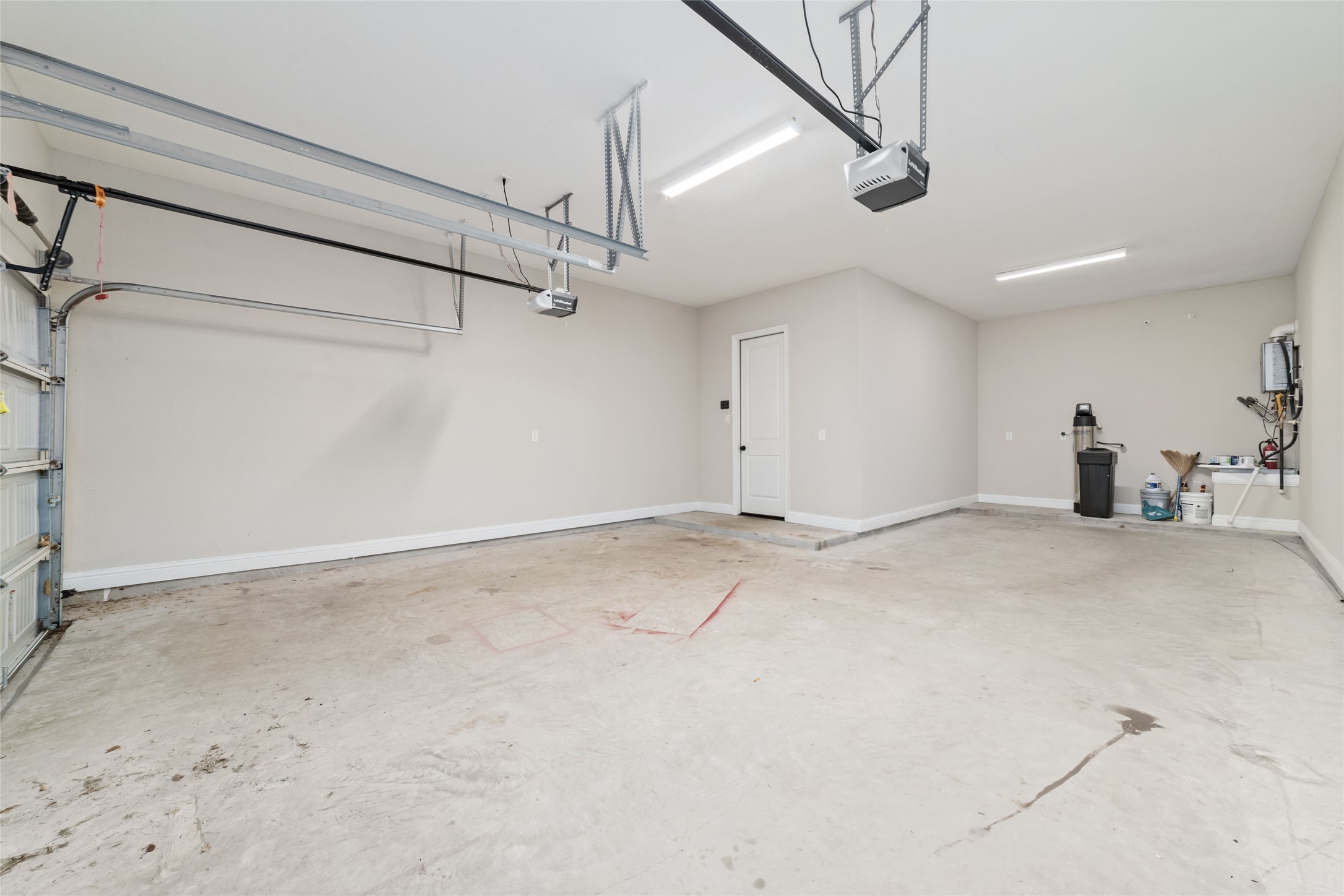 3-car garage