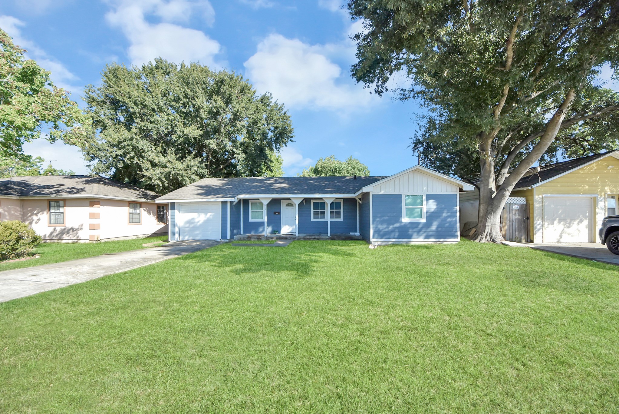 904 Sunset Dr Drive, Pasadena, TX 77506