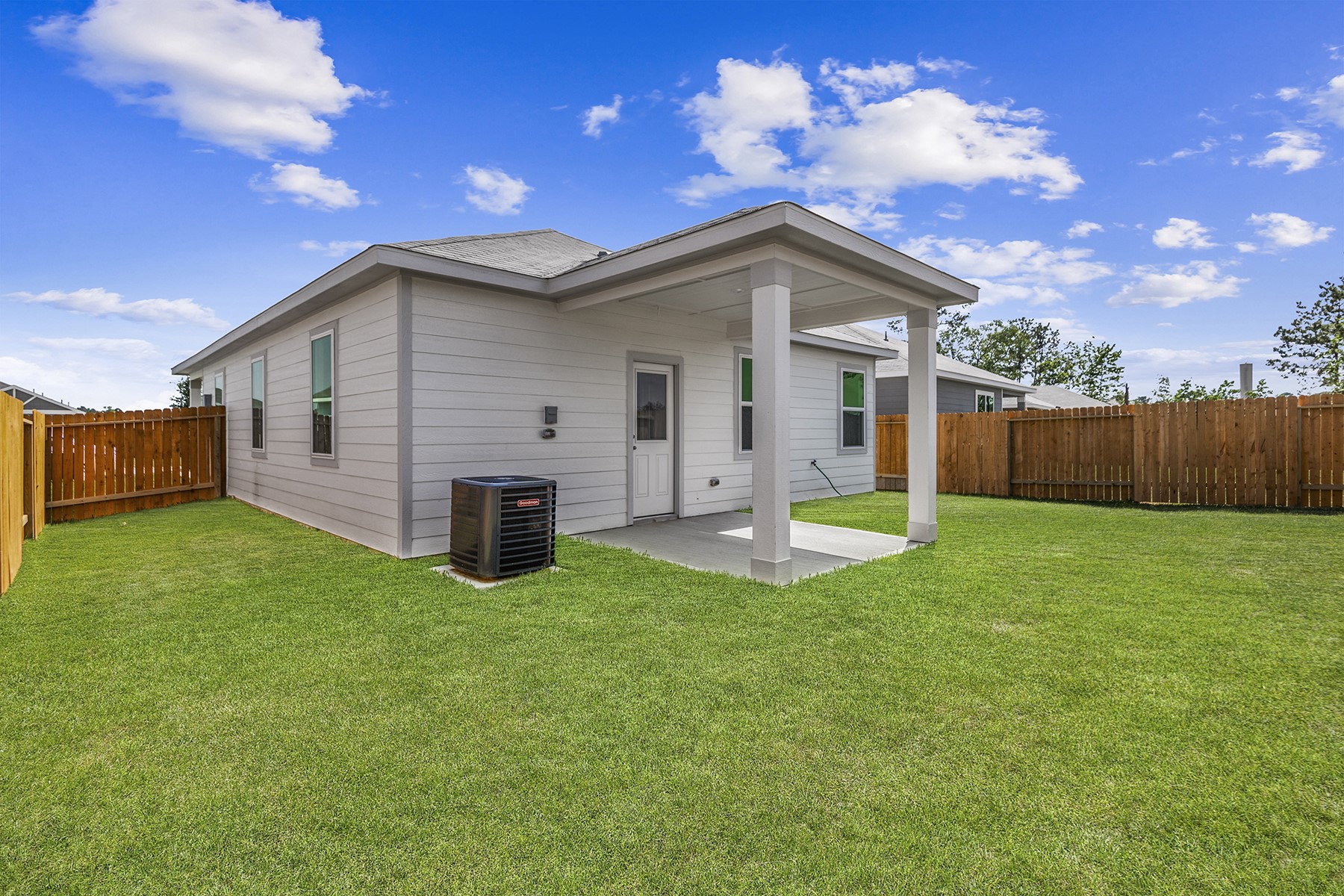 15865 Berry Hill Drive, Conroe, TX 77303