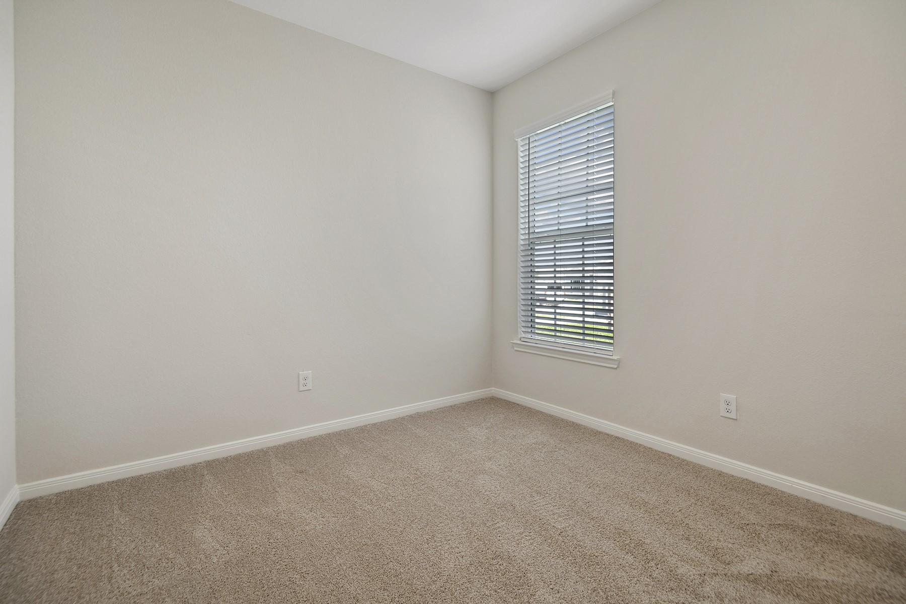 15865 Berry Hill Drive, Conroe, TX 77303