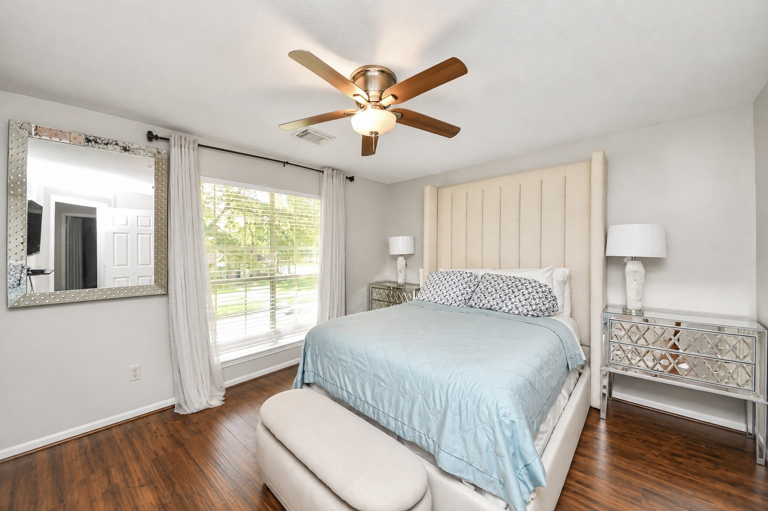 1123 Glendale Drive, Sugar Land, TX 77479