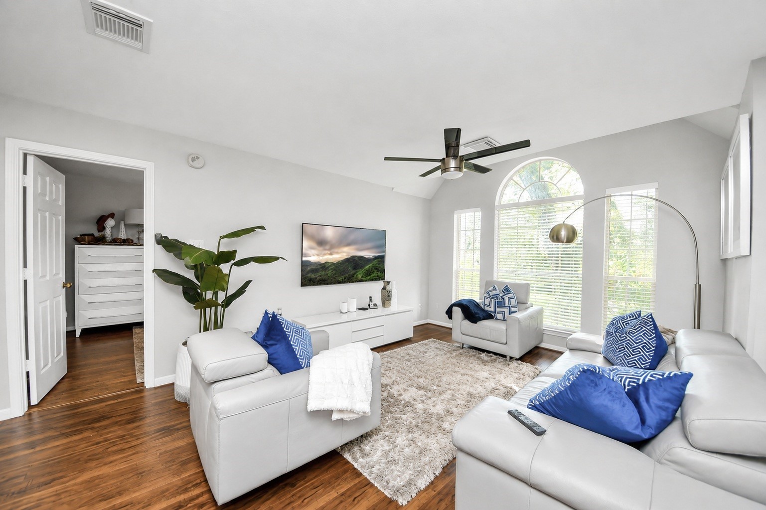 1123 Glendale Drive, Sugar Land, TX 77479