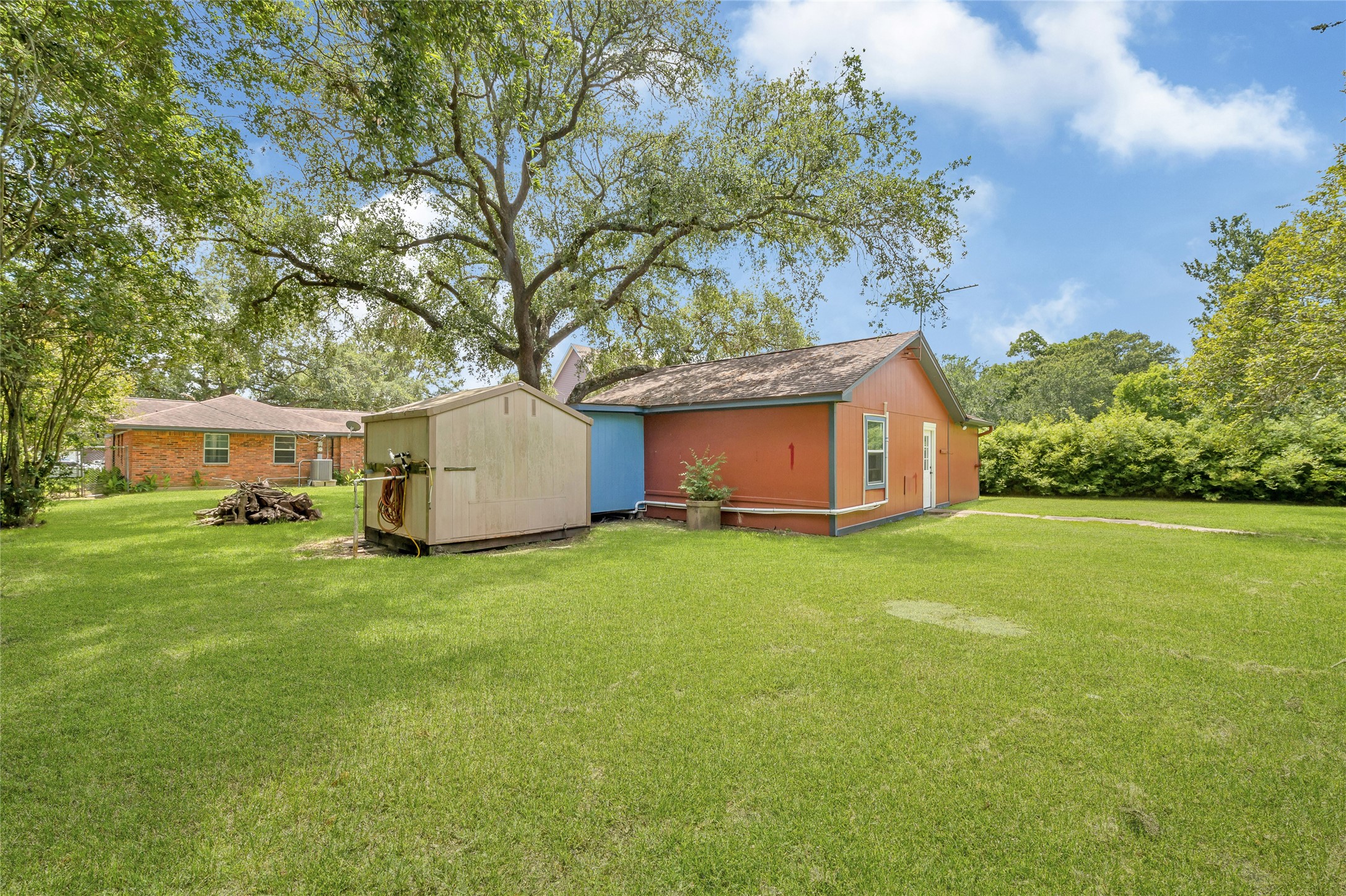 3202 Mckinney Drive, La Marque, TX 77568