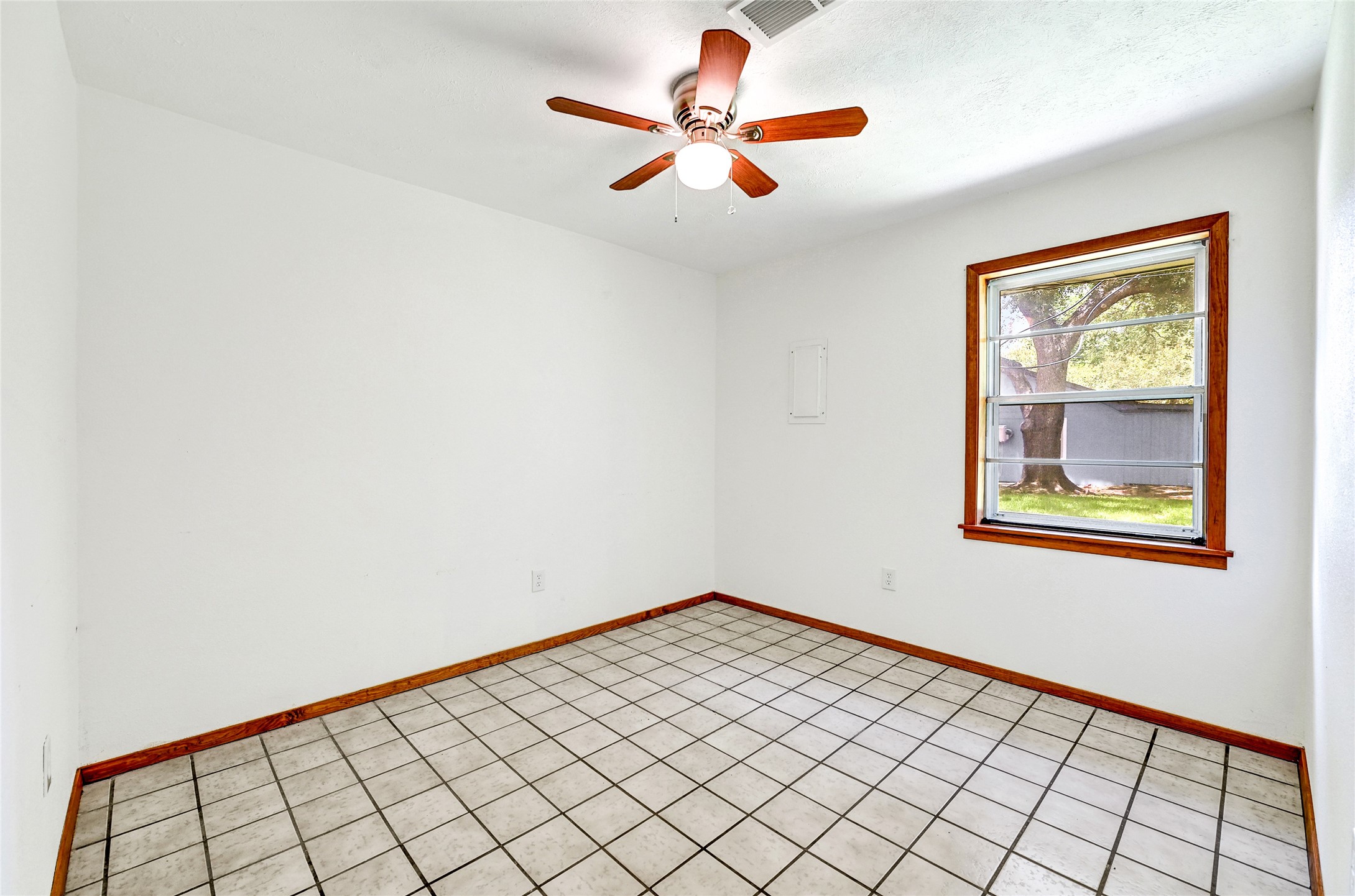 3202 Mckinney Drive, La Marque, TX 77568