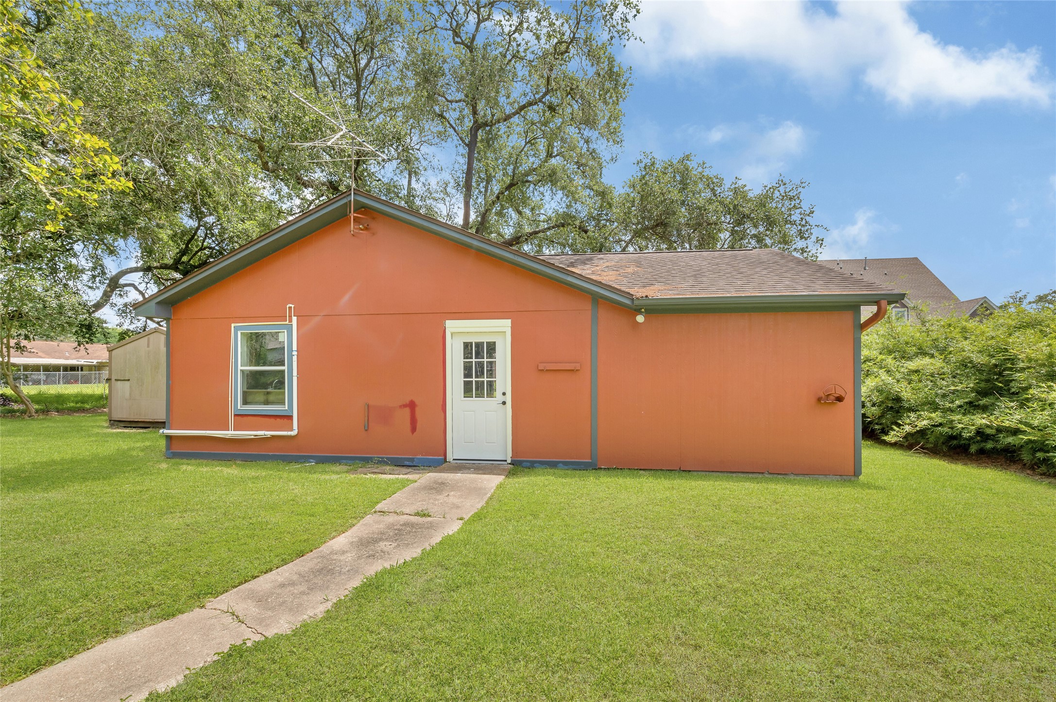 3202 Mckinney Drive, La Marque, TX 77568