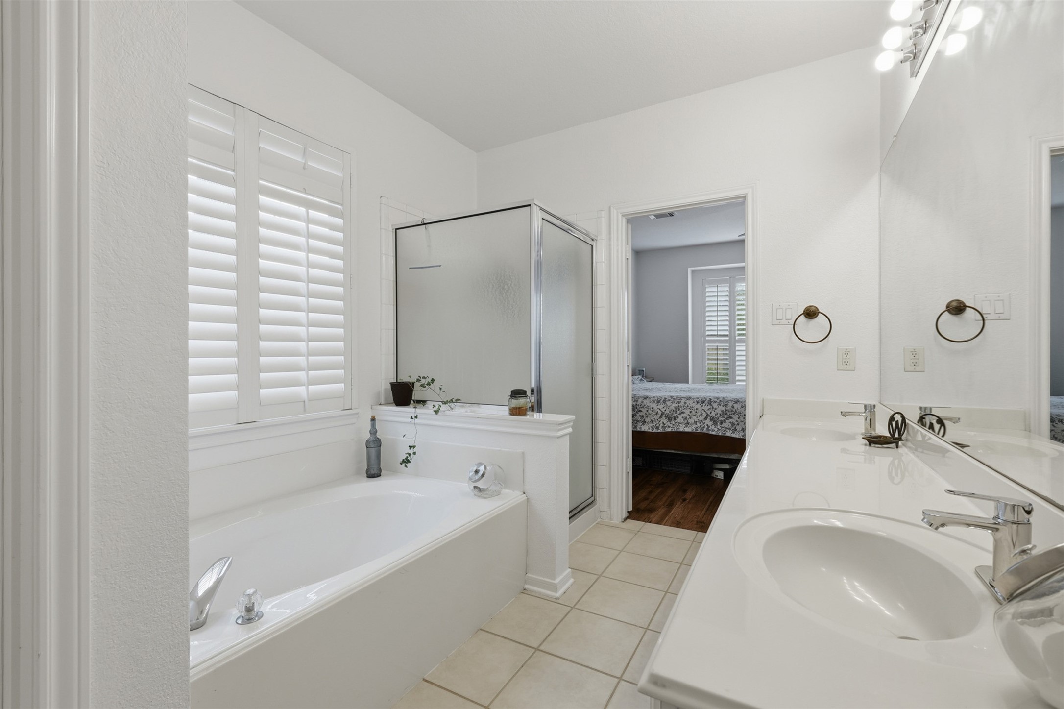 102 Wimberly Way, Conroe, TX 77385