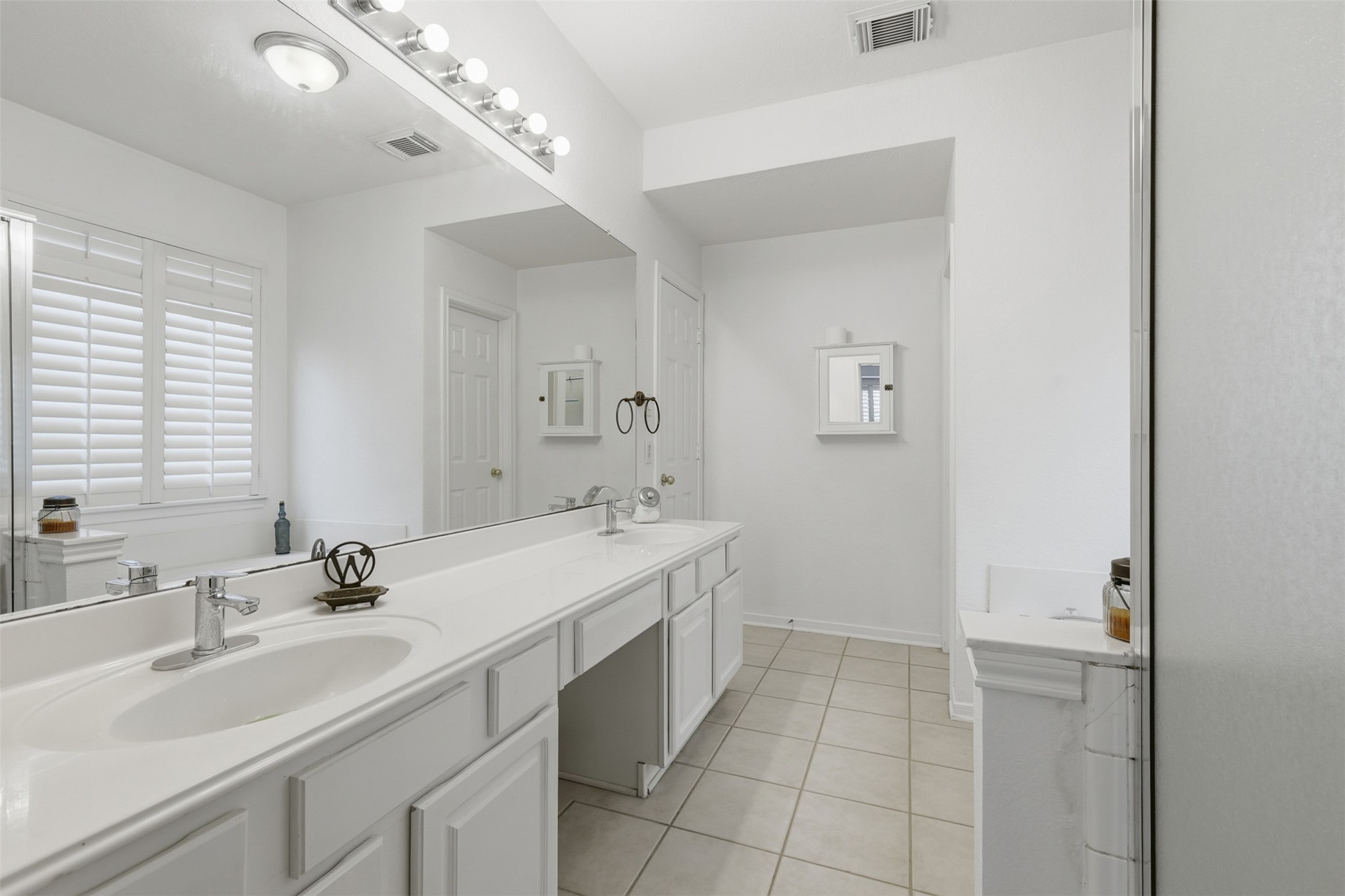 102 Wimberly Way, Conroe, TX 77385