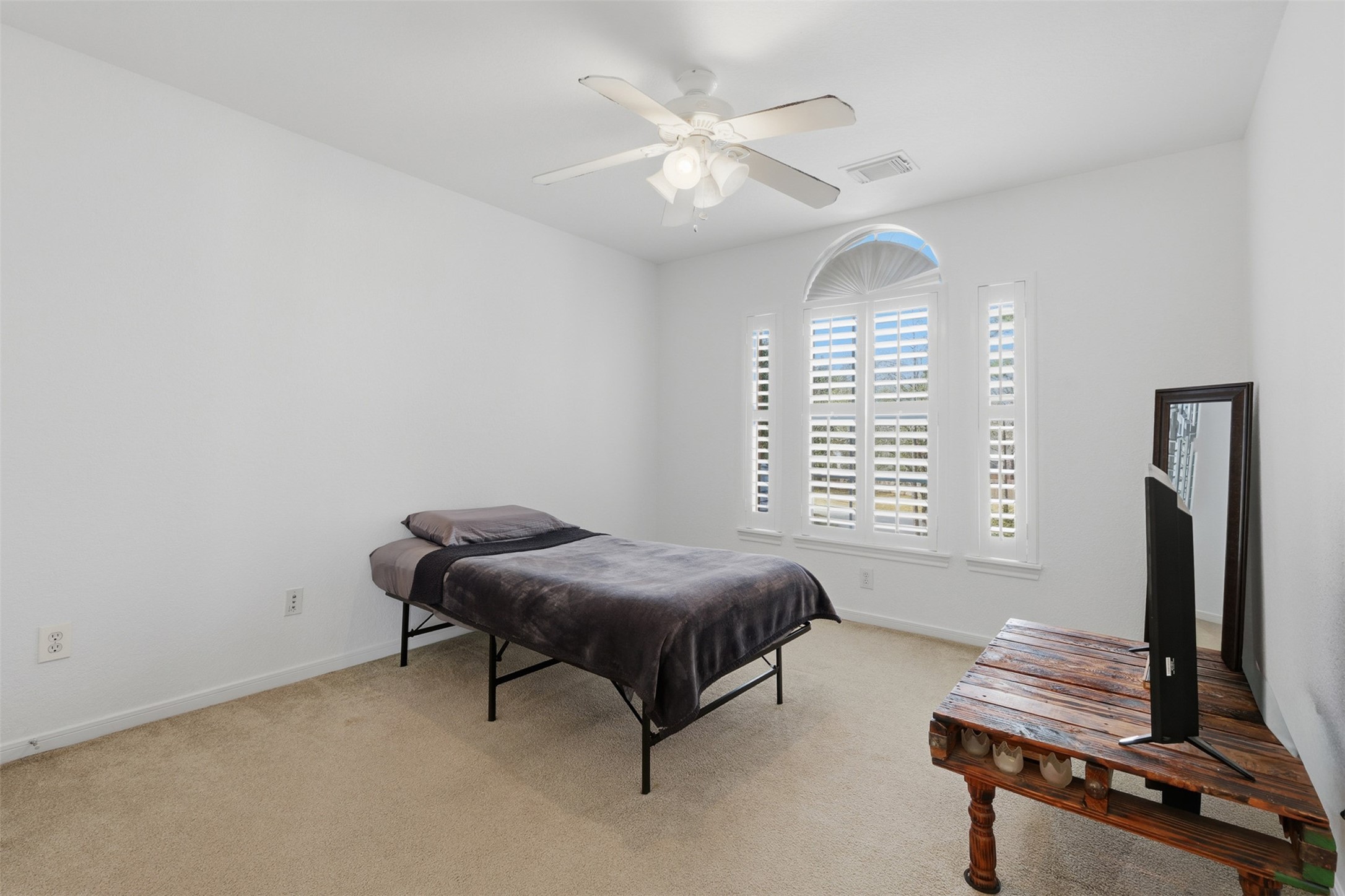 102 Wimberly Way, Conroe, TX 77385