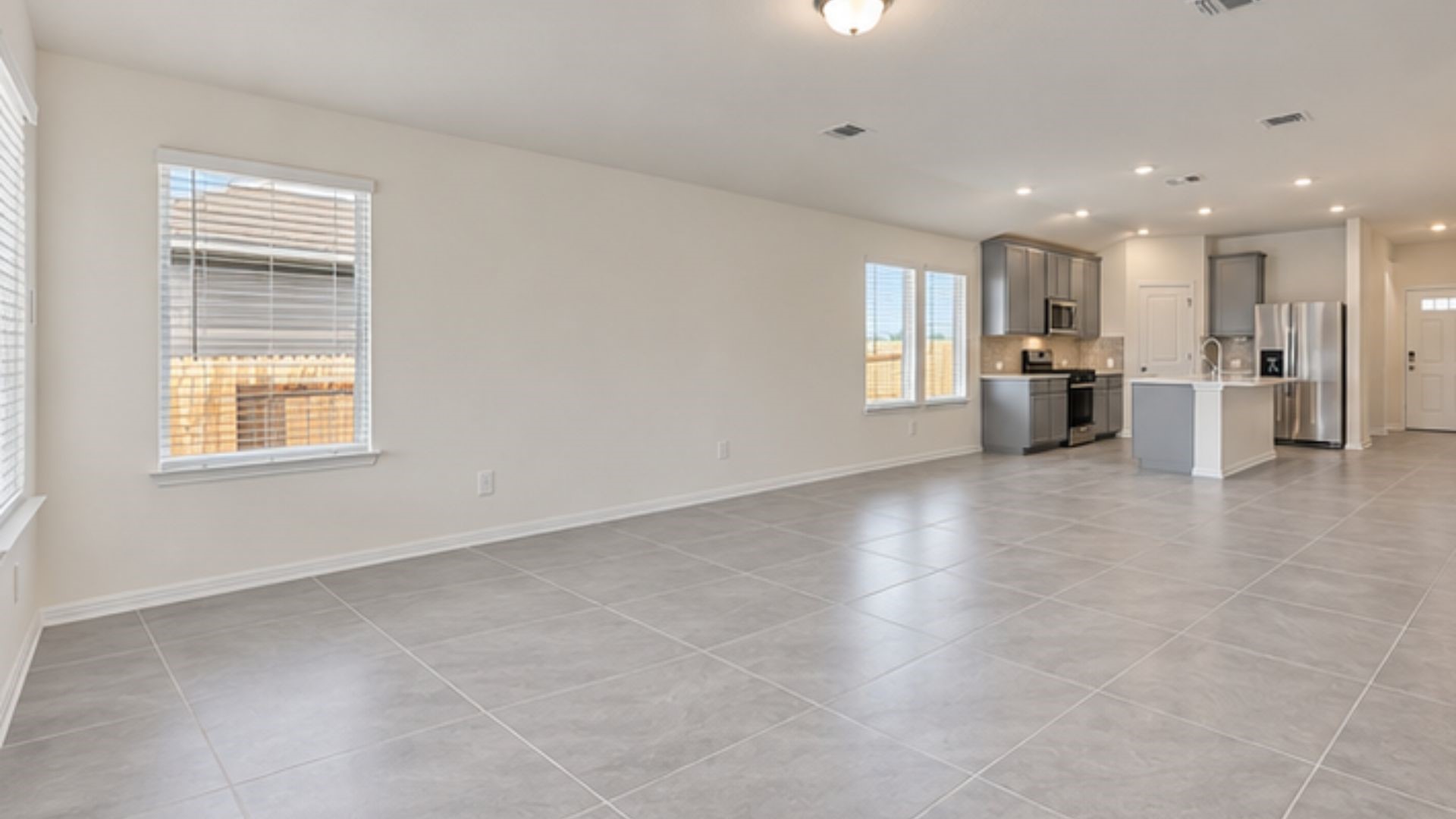 Overview of this very large living room