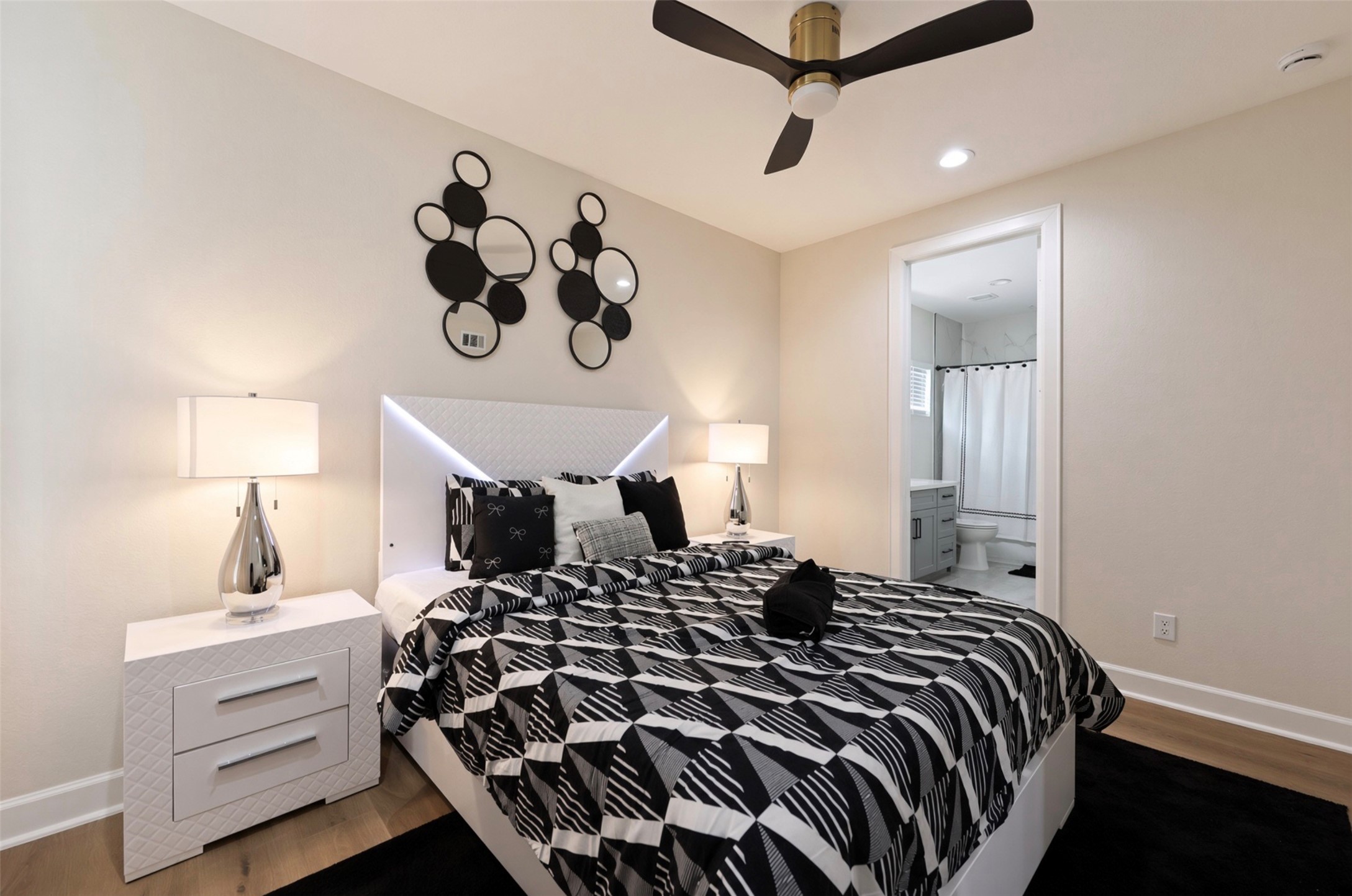 1605 Sylveste Street, Houston, TX 77009