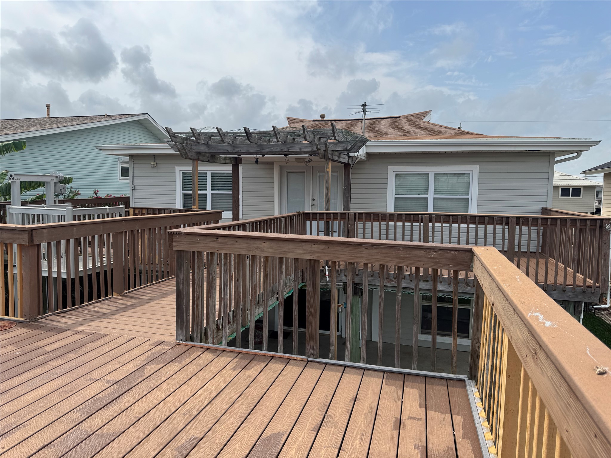 662 Warsaw Street, Hitchcock, TX 77563
